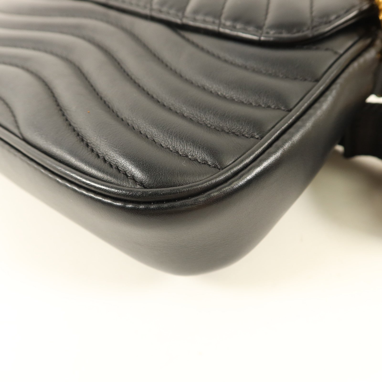LOUIS VUITTON 牛皮皮革New Wave金扣手挽鏈帶肩背兩用袋