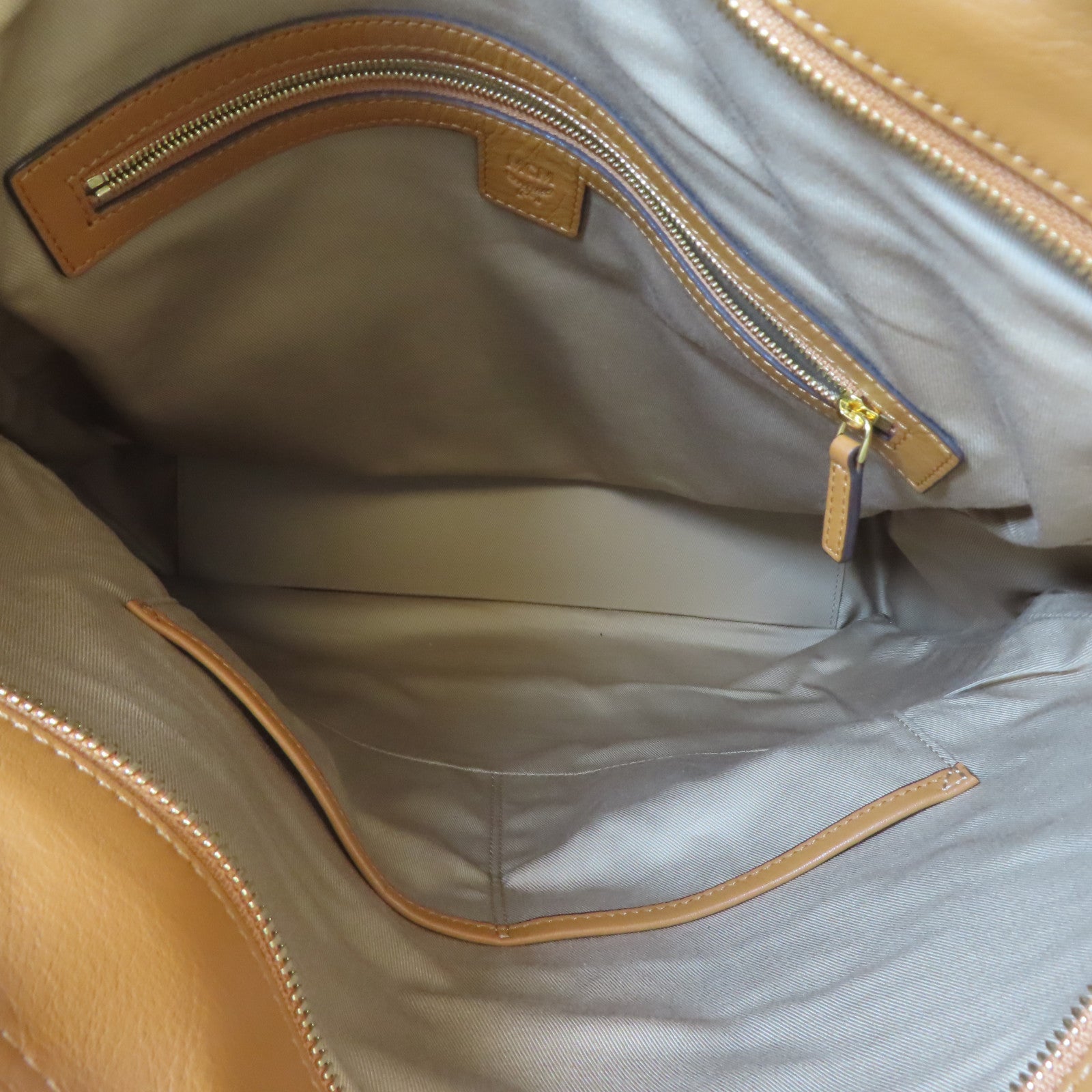 MCM 皮革Tote Bag金扣手挽袋啡色