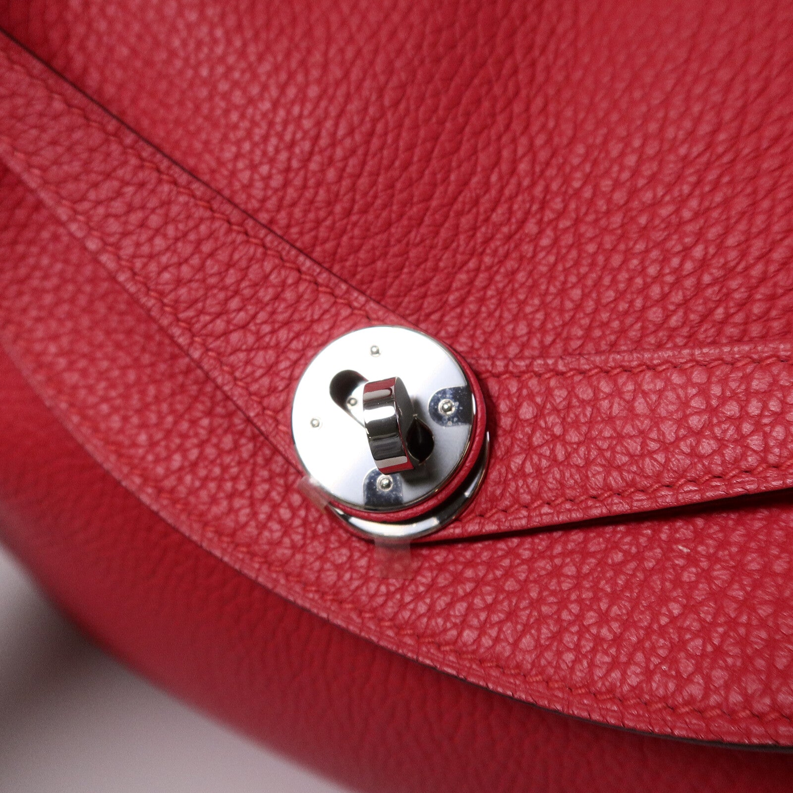 HERMES Clemence皮革Lindy 30肩背袋Rose Extreme