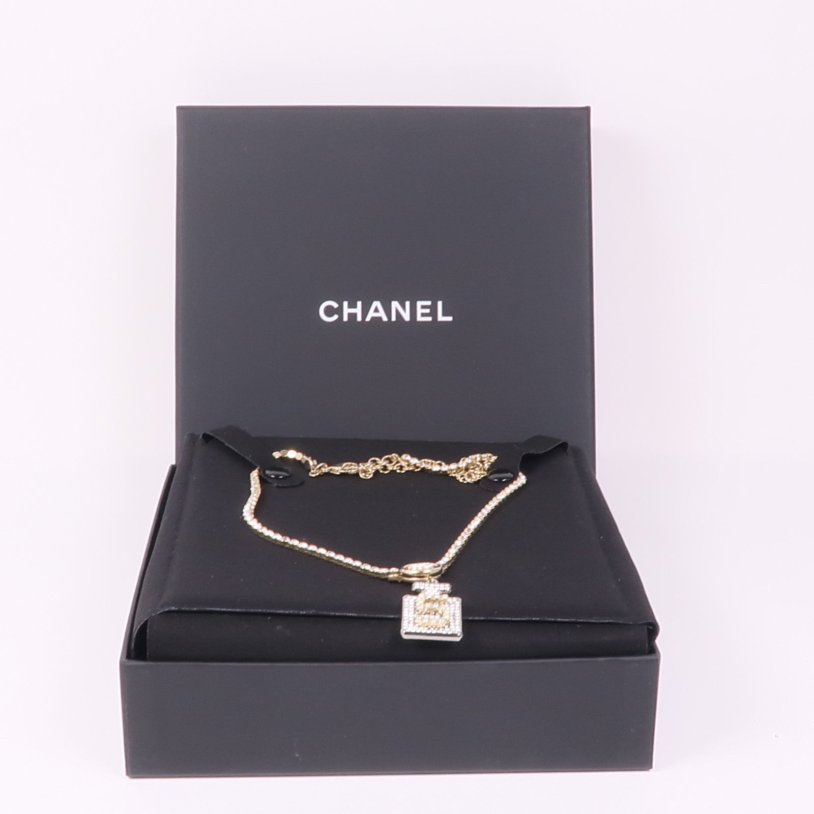 CHANEL 金屬Choker項鍊