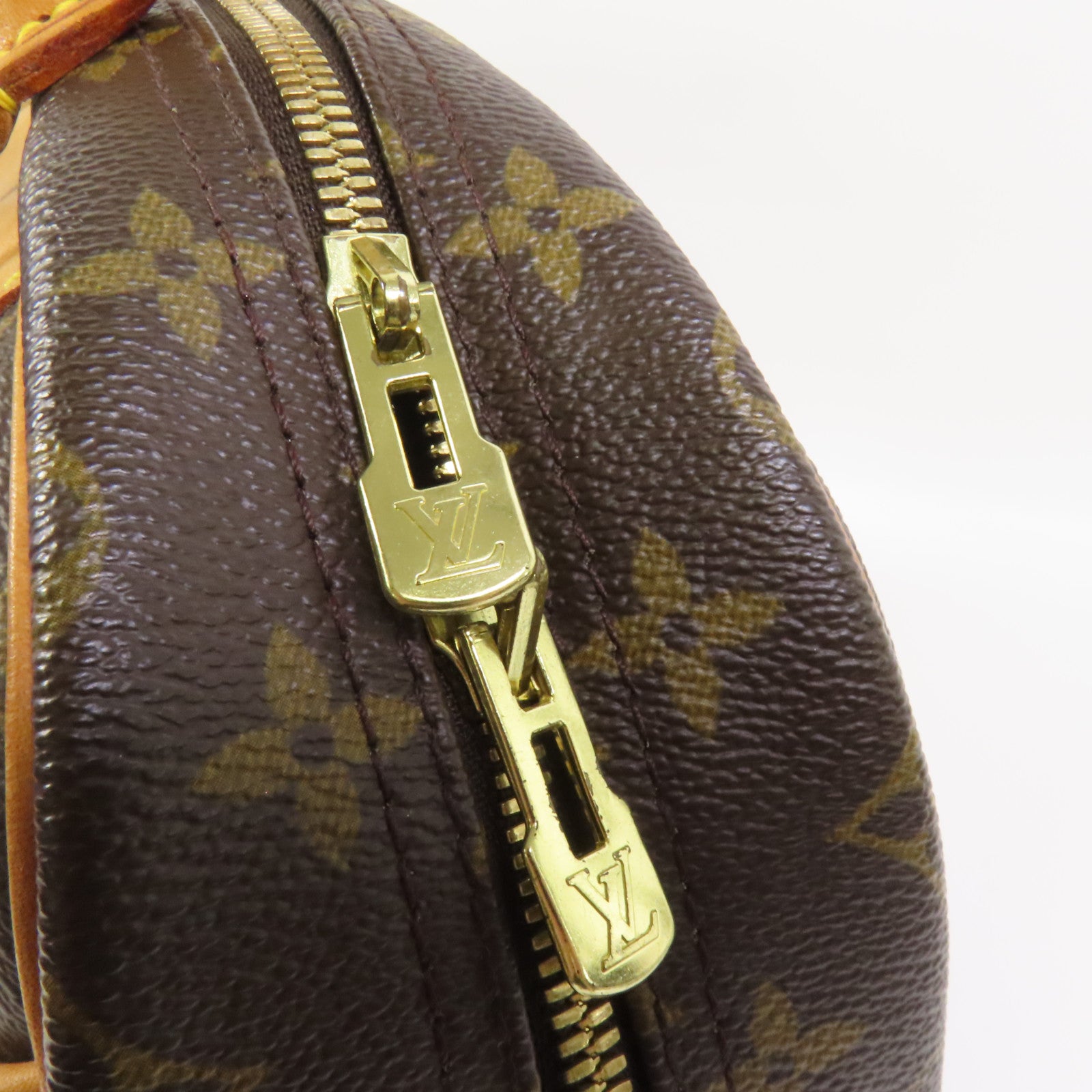 LOUIS VUITTON Monogram Trouville金扣手挽袋