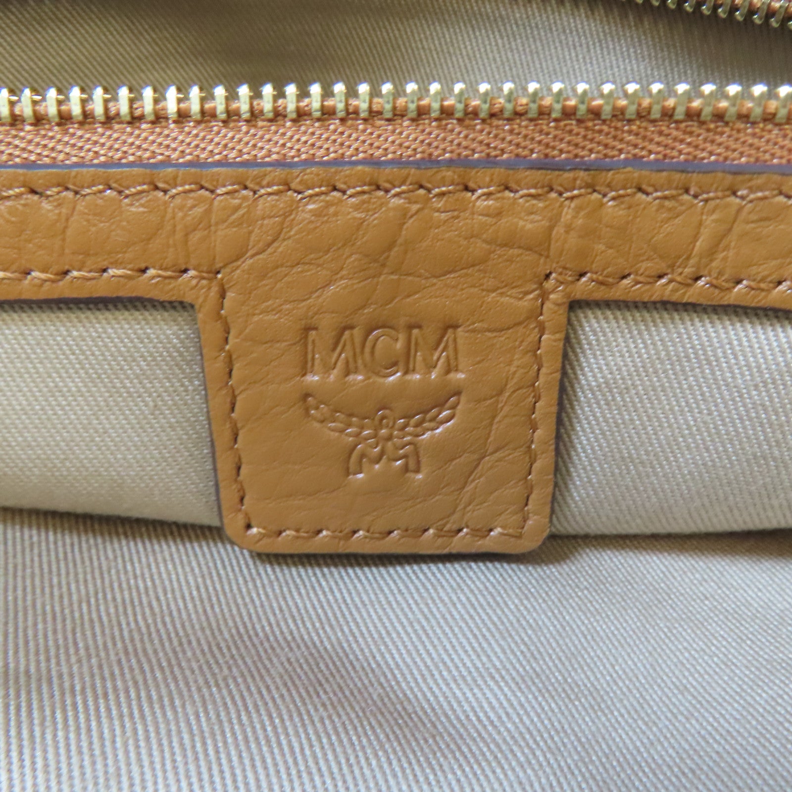 MCM 皮革Tote Bag金扣手挽袋啡色