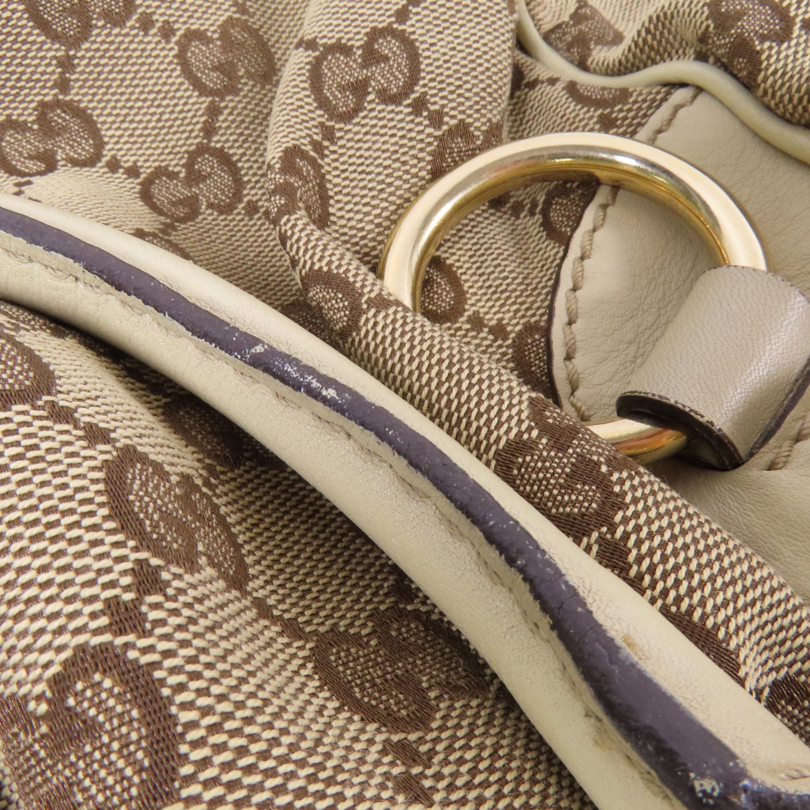 GUCCI 帆布Sukey金扣肩背袋