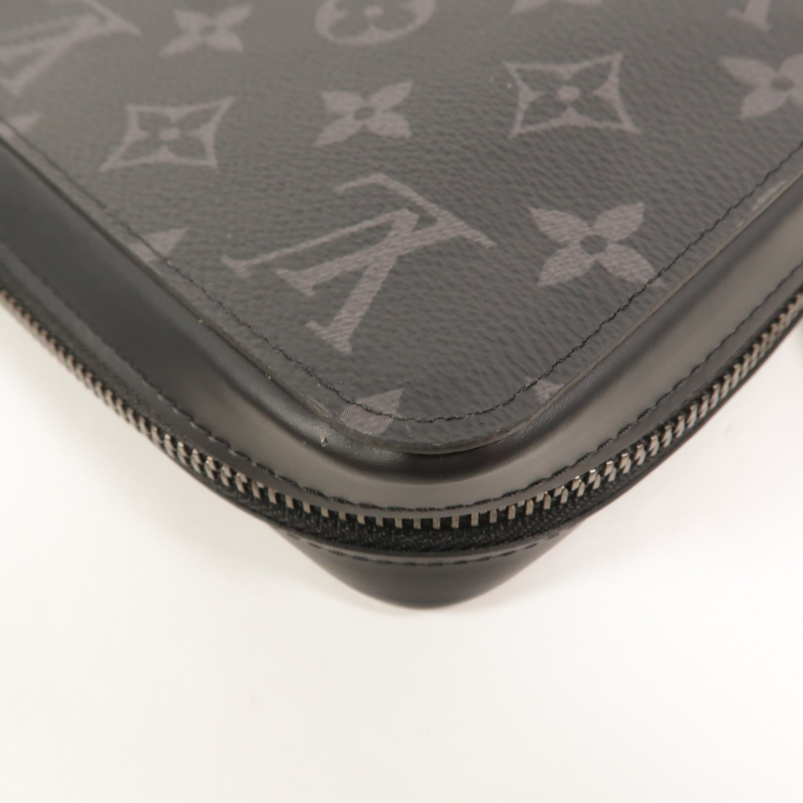 LOUIS VUITTON Monogram Eclipse Zippy XL Wallet長錢包