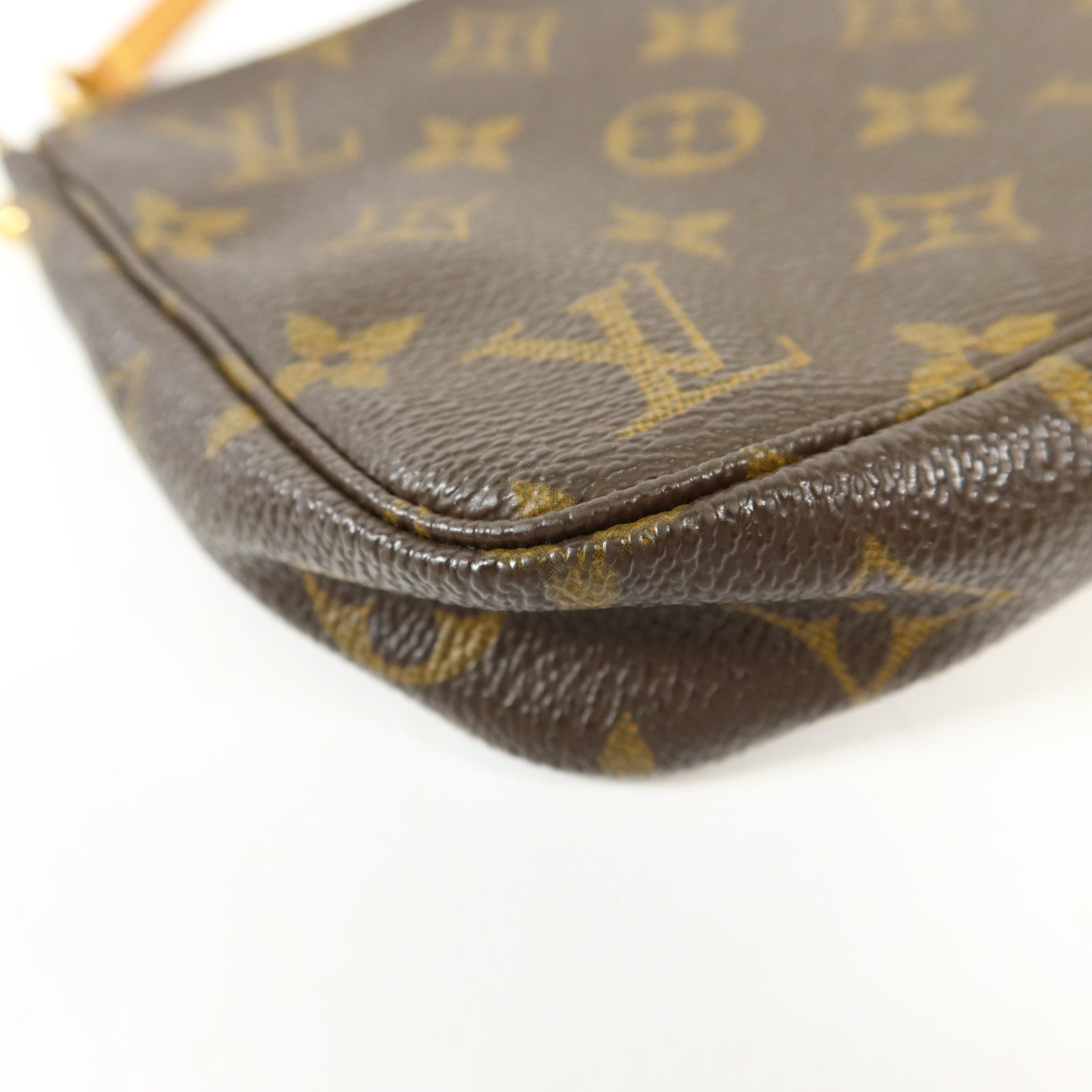 LOUIS VUITTON Monogram Pochette Accessoires金扣手挽袋棕色