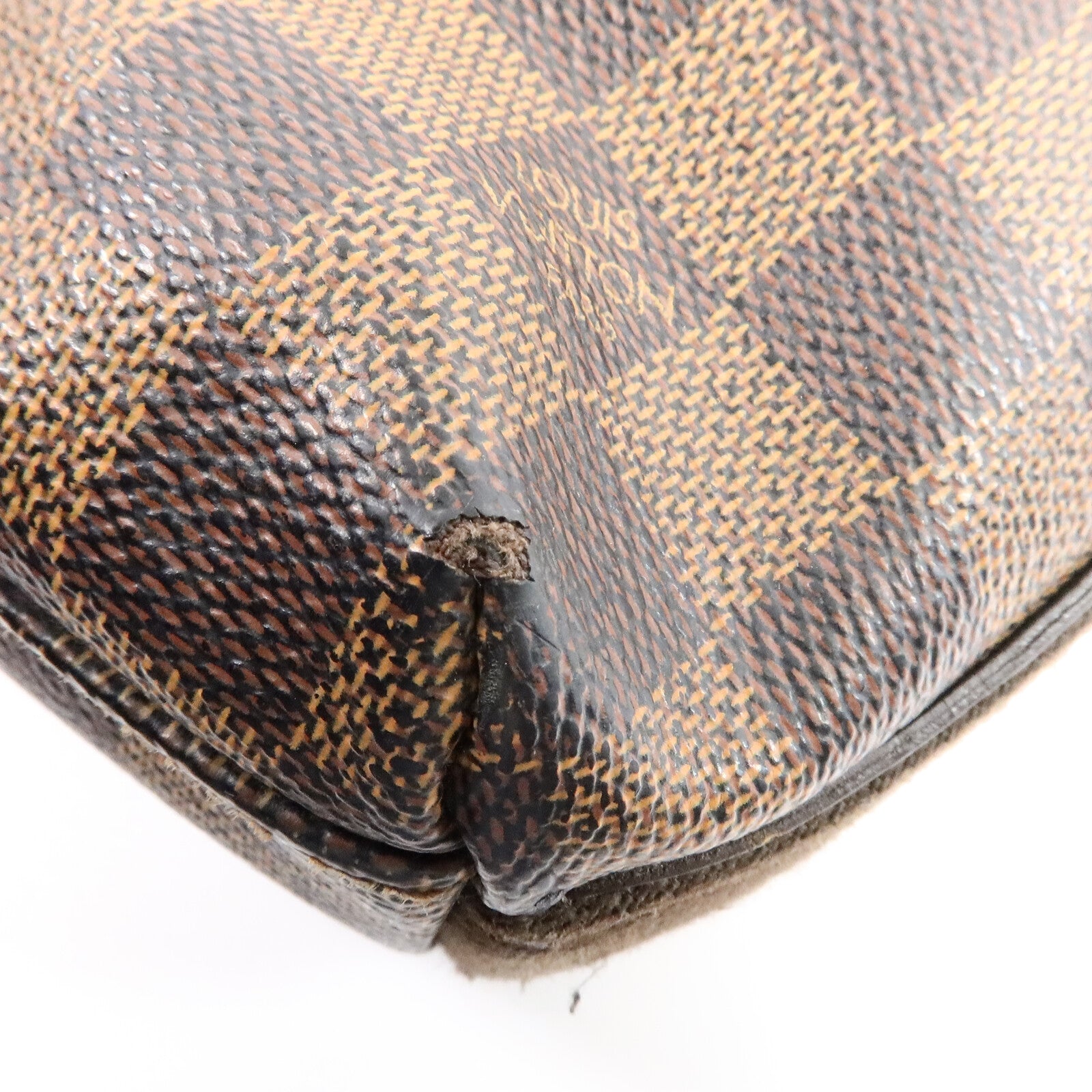 LOUIS VUITTON Damier Trotteur金扣肩背袋