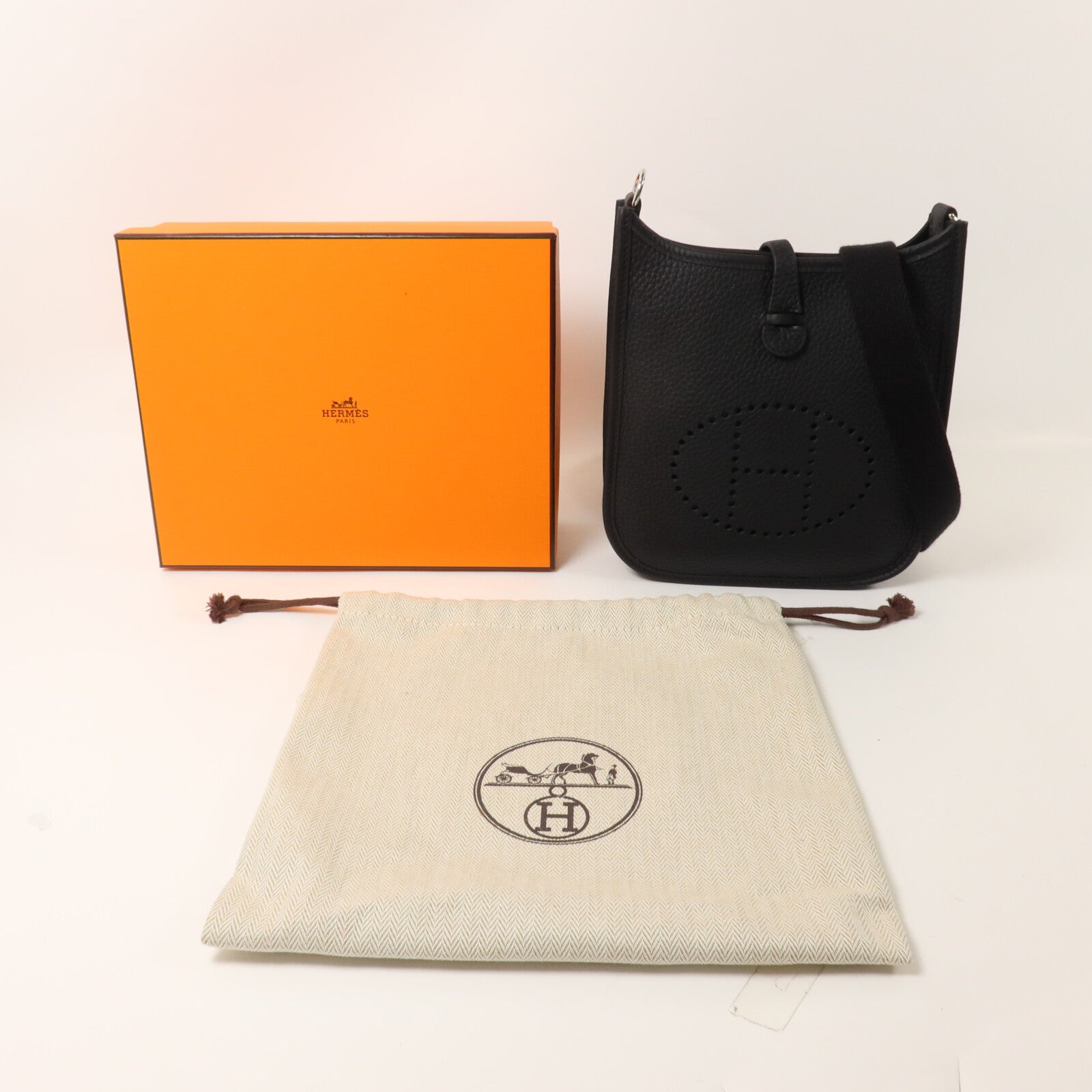 HERMES Clemence皮革Evelyne TPM肩背袋Noir