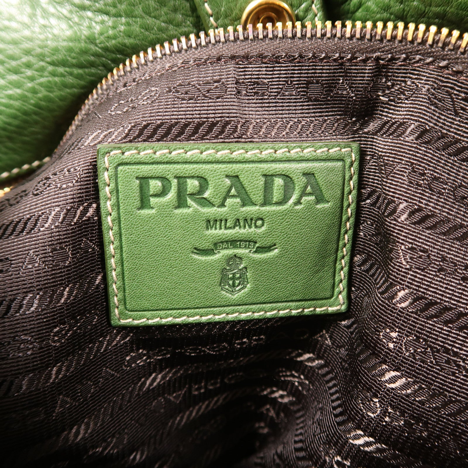 PRADA 牛皮皮革Tote Bag金扣手挽袋