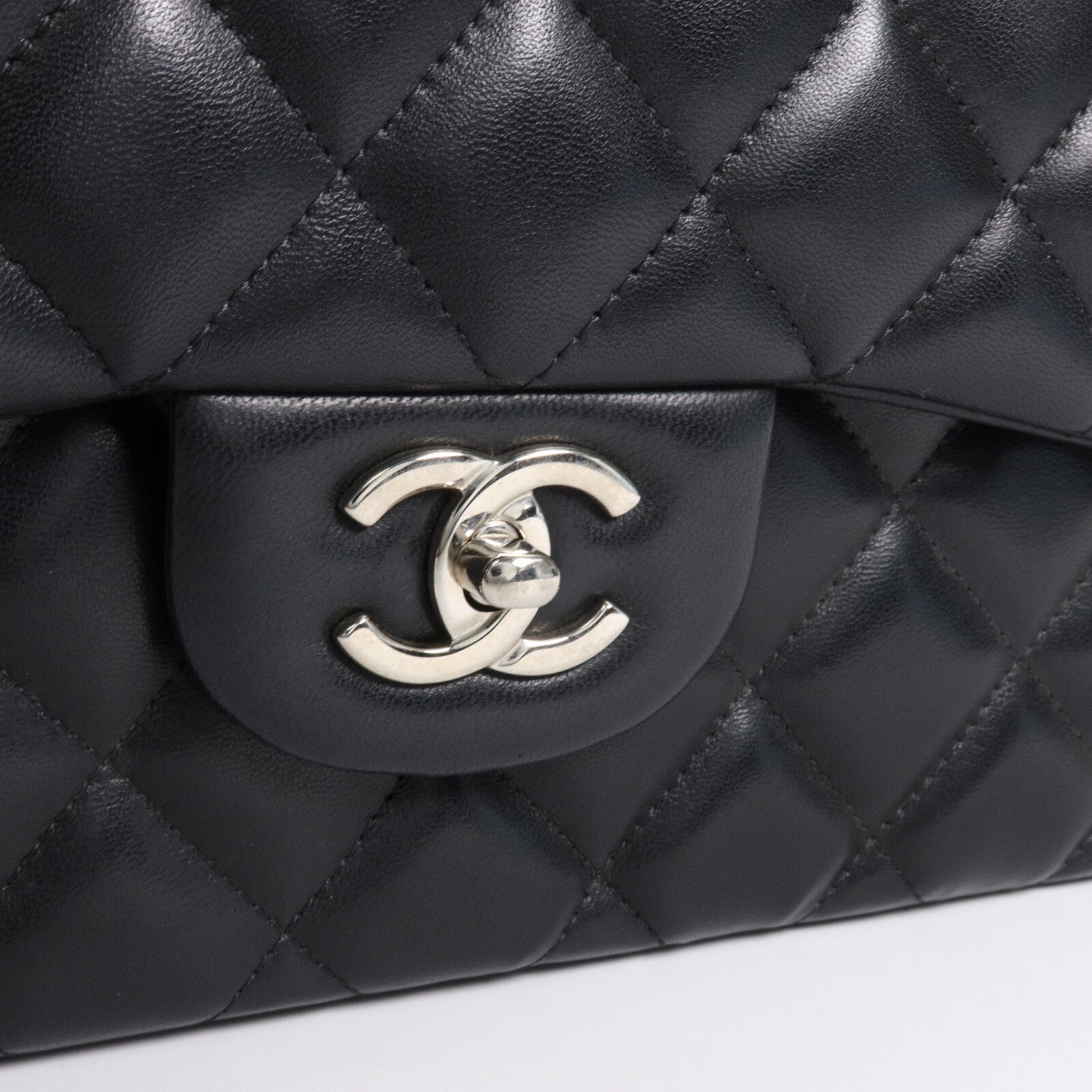 CHANEL 羊皮皮革Large Classic鏈帶肩背袋