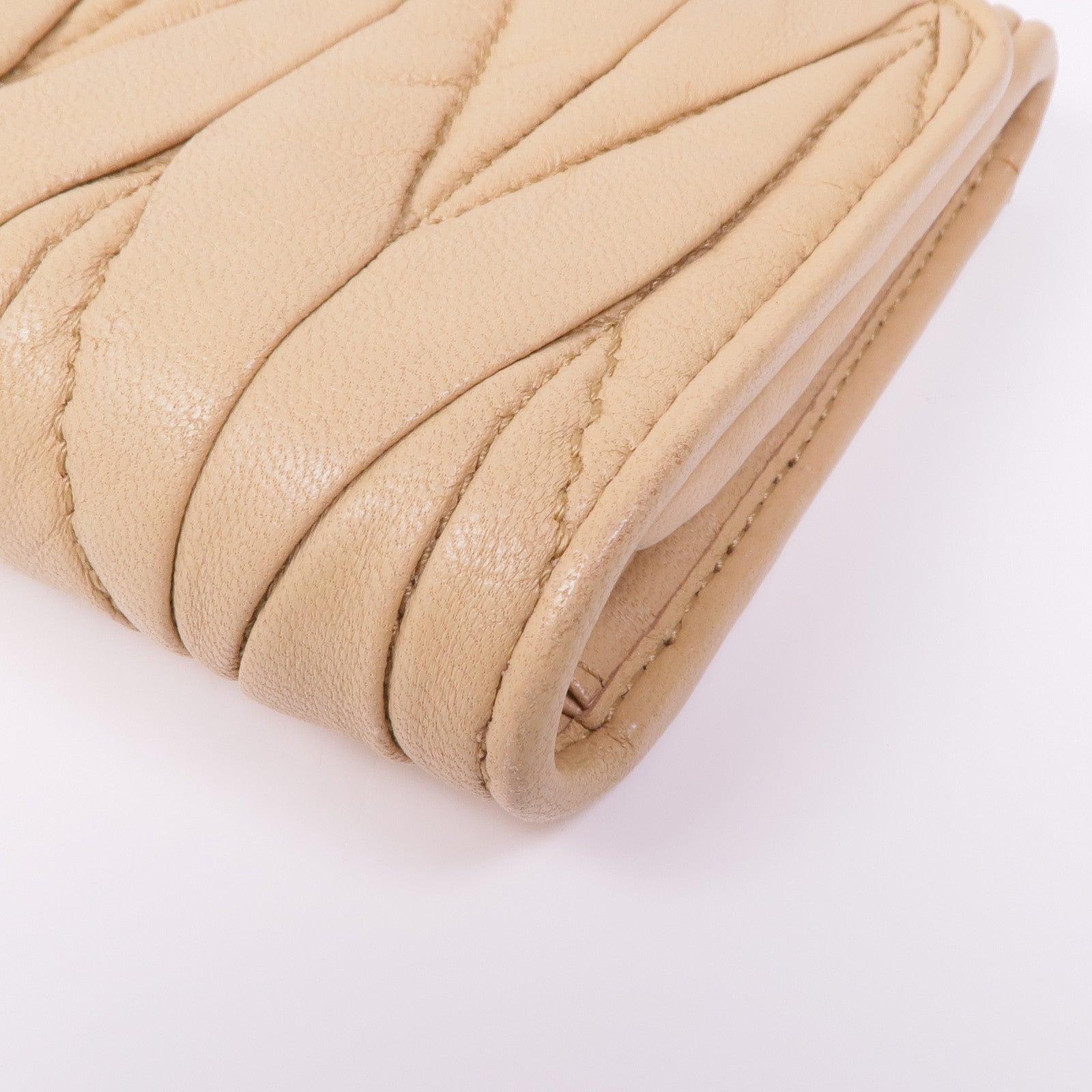 Miu Miu Nappa皮革Matelasse Long Wallet金扣長錢包