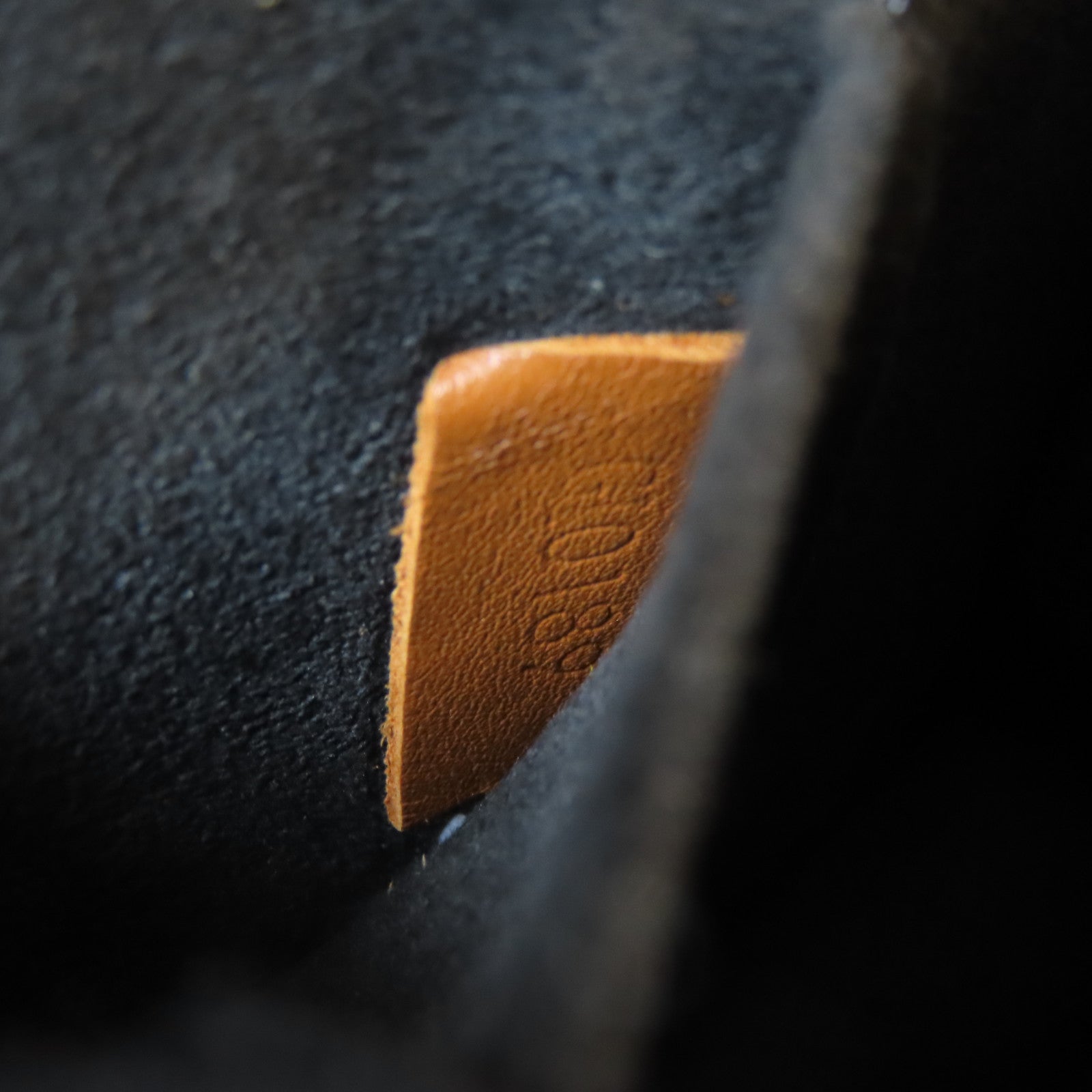 LOUIS VUITTON Monogram Reverse Dauphine金扣肩背袋啡色