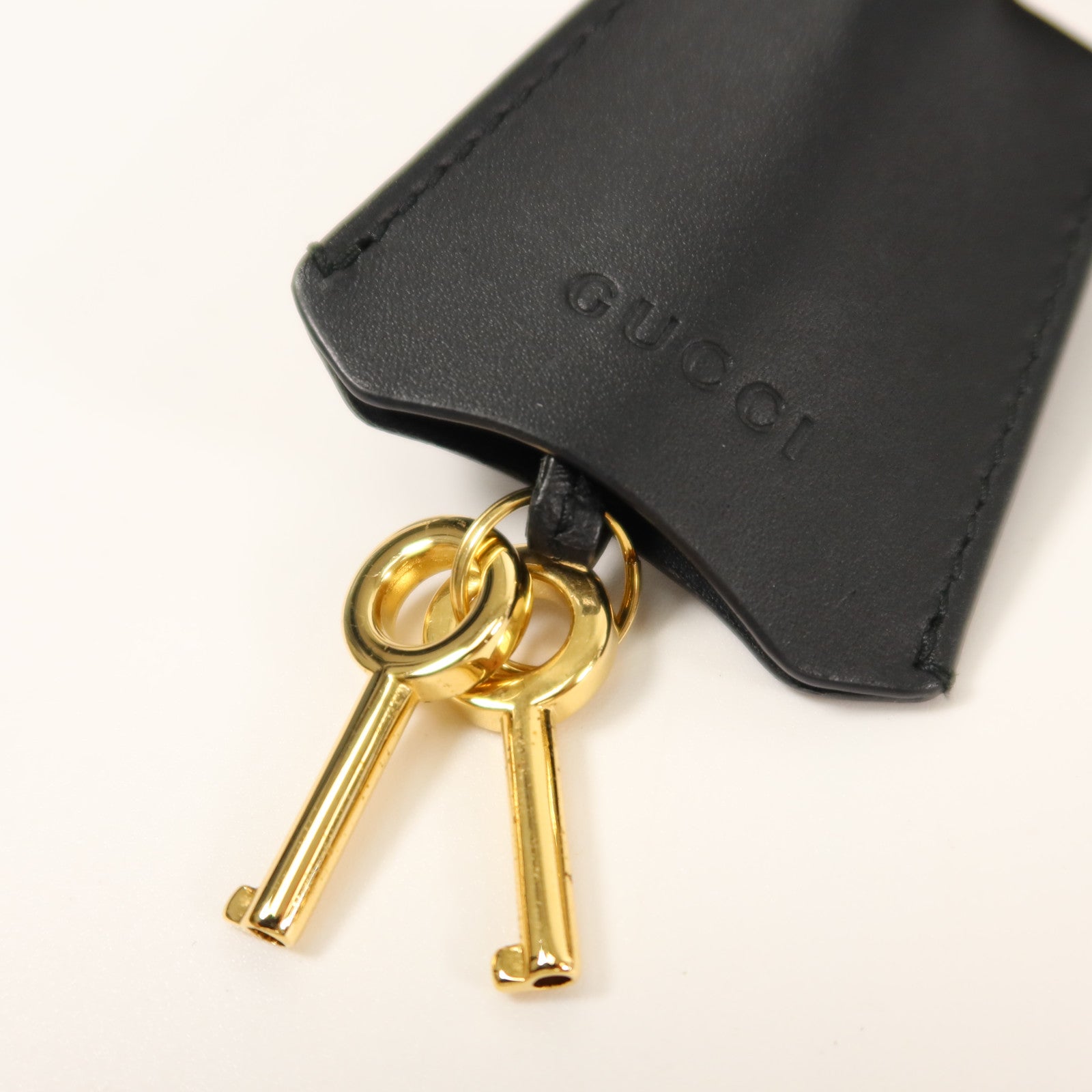 GUCCI 塗層帆布Padlock Small鏈帶肩背袋