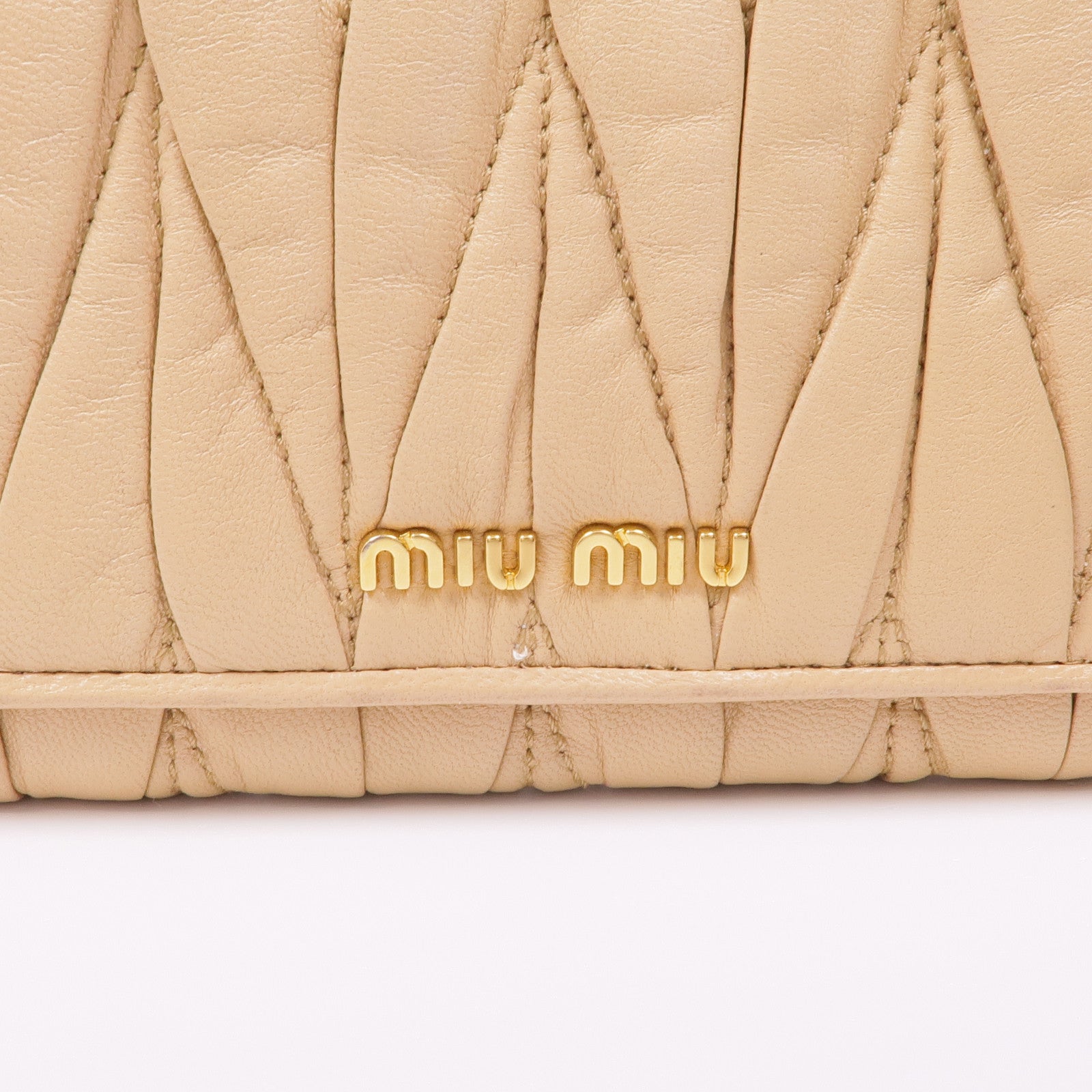 Miu Miu Nappa皮革Matelasse Long Wallet金扣長錢包