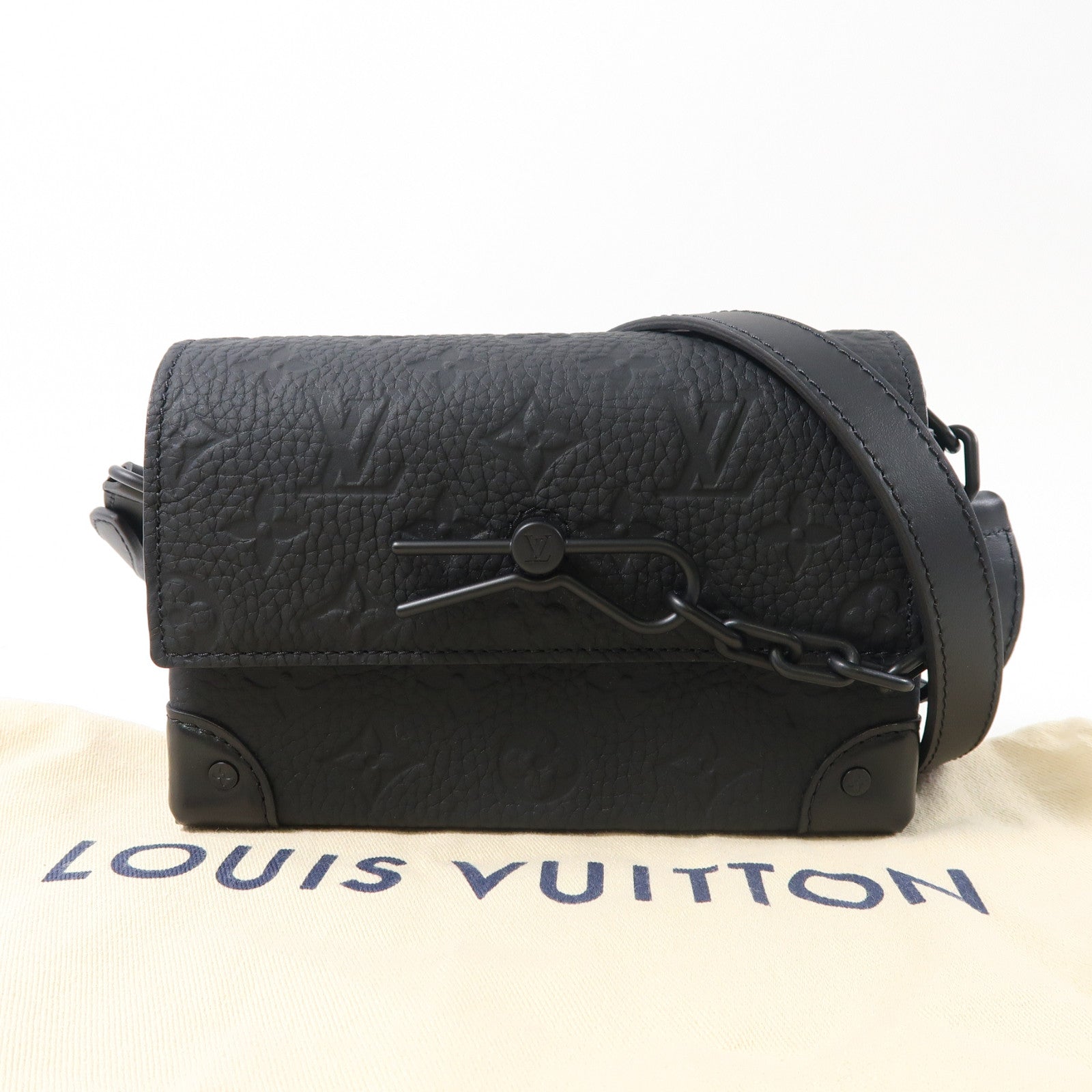 LOUIS VUITTON Taurillon Leather Steamer Wearable Wallet肩背袋黑色