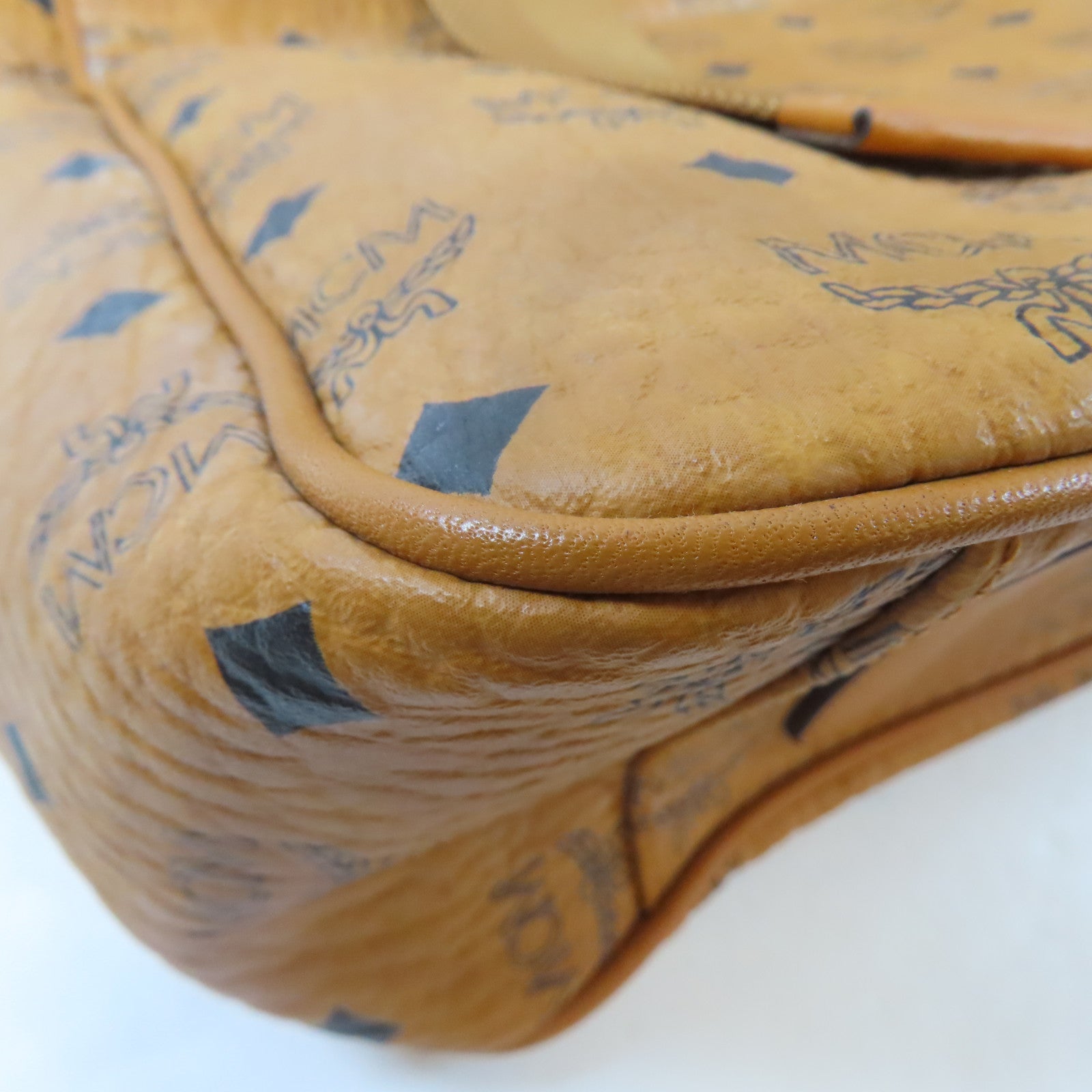 MCM 皮革Tote Bag金扣手挽袋啡色