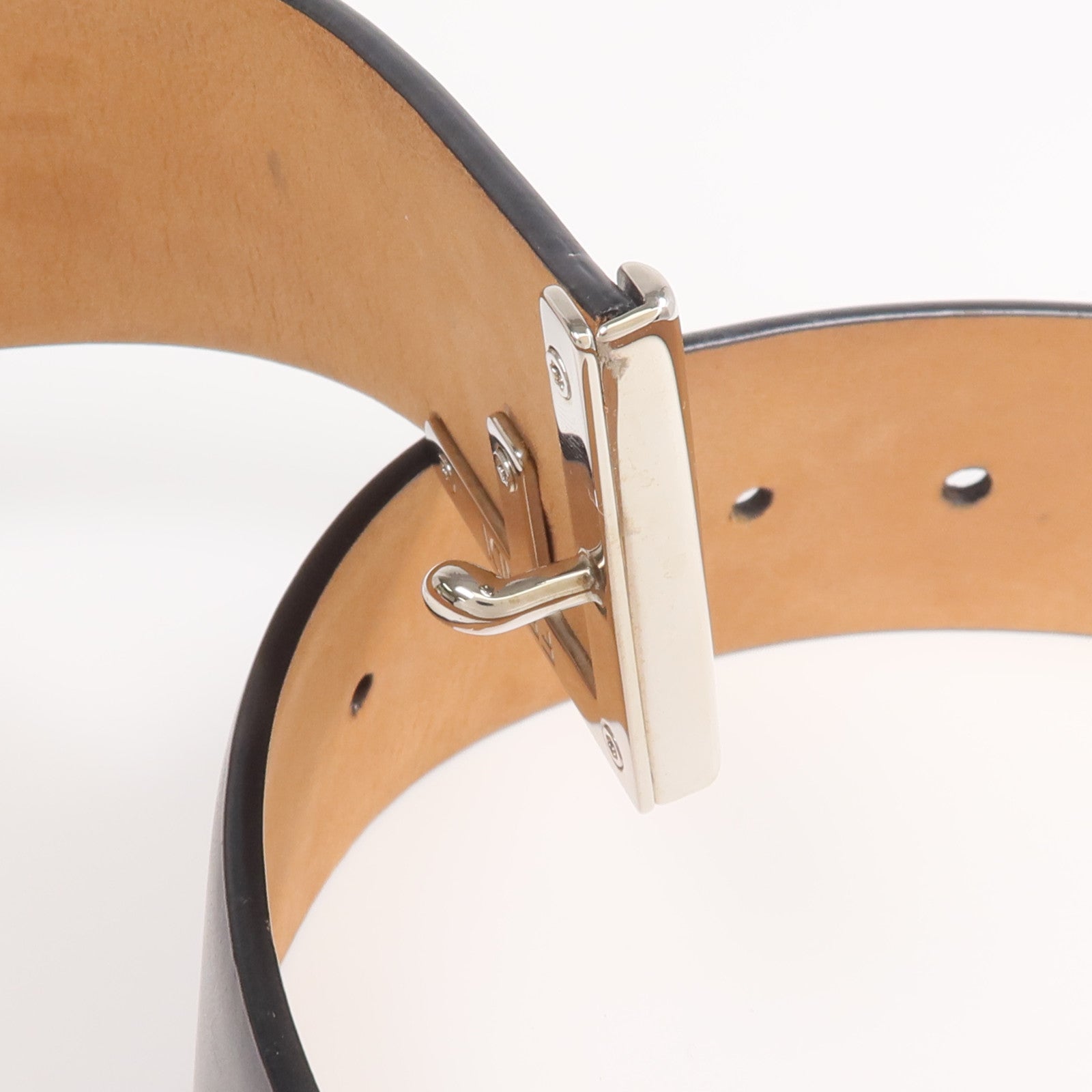 FENDI 牛皮皮革Belt銀扣皮帶