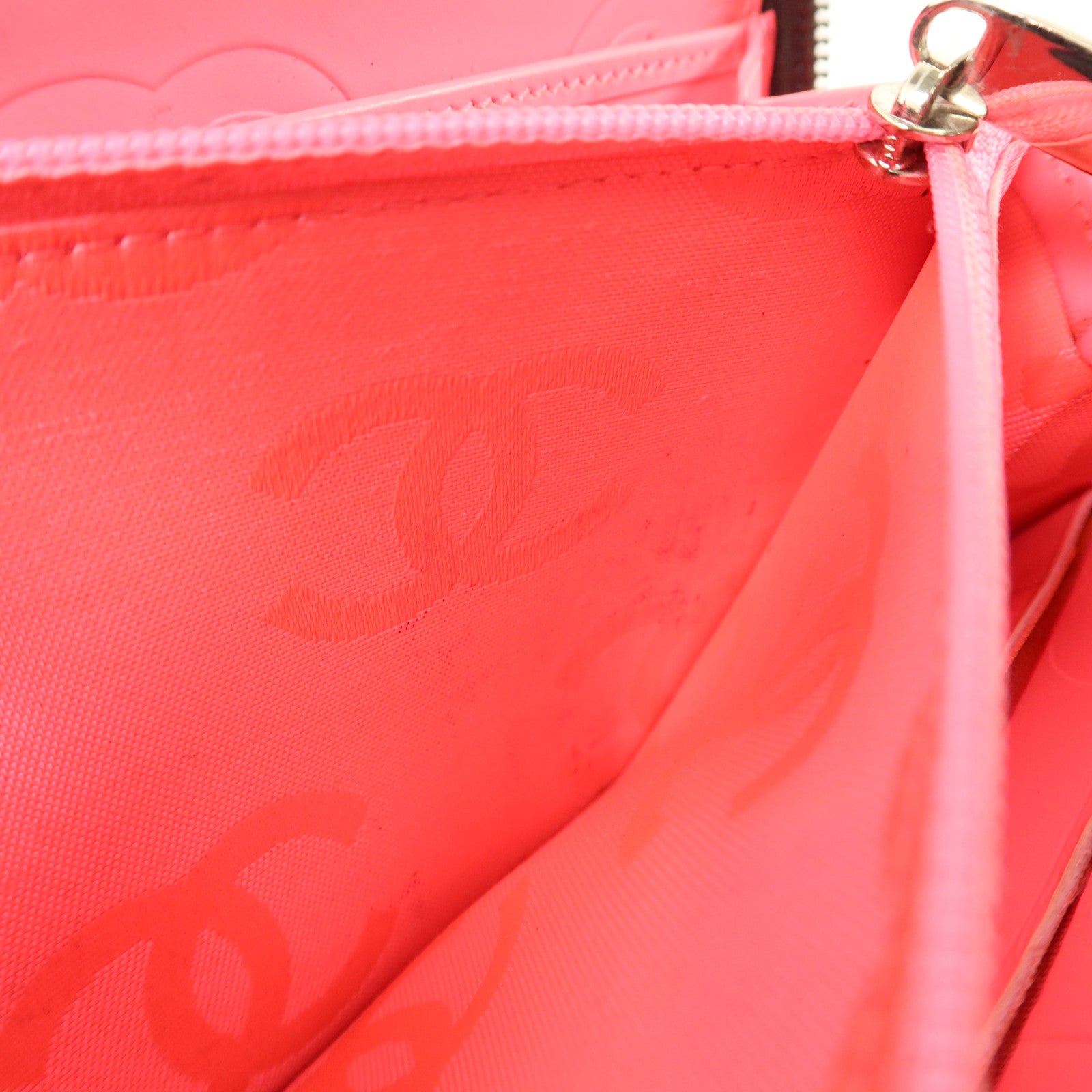 CHANEL 牛皮皮革Cambon Long Round Wallet銀扣長錢包