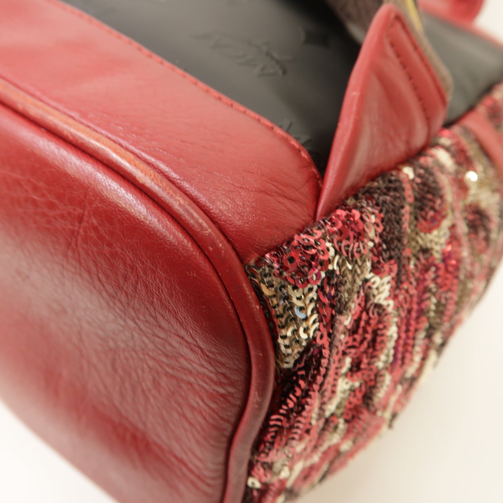 MCM 珠片Backpack金扣背包紅色