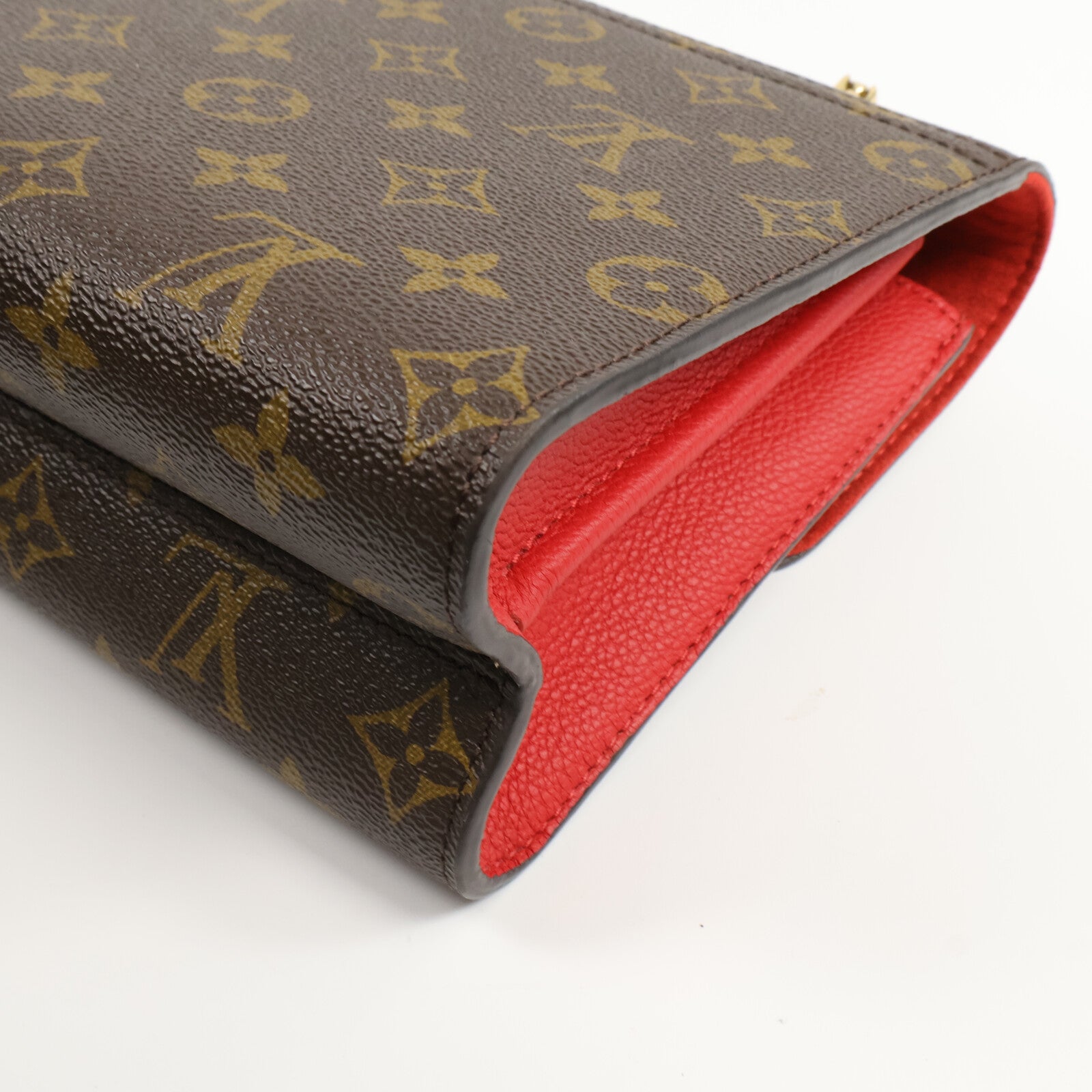LOUIS VUITTON Monogram Victoire鏈帶肩背袋