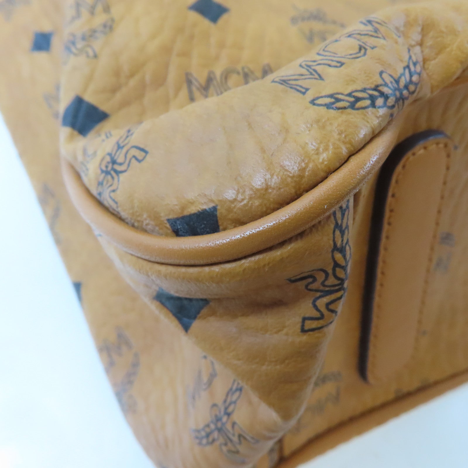 MCM 皮革Tote Bag金扣手挽袋啡色
