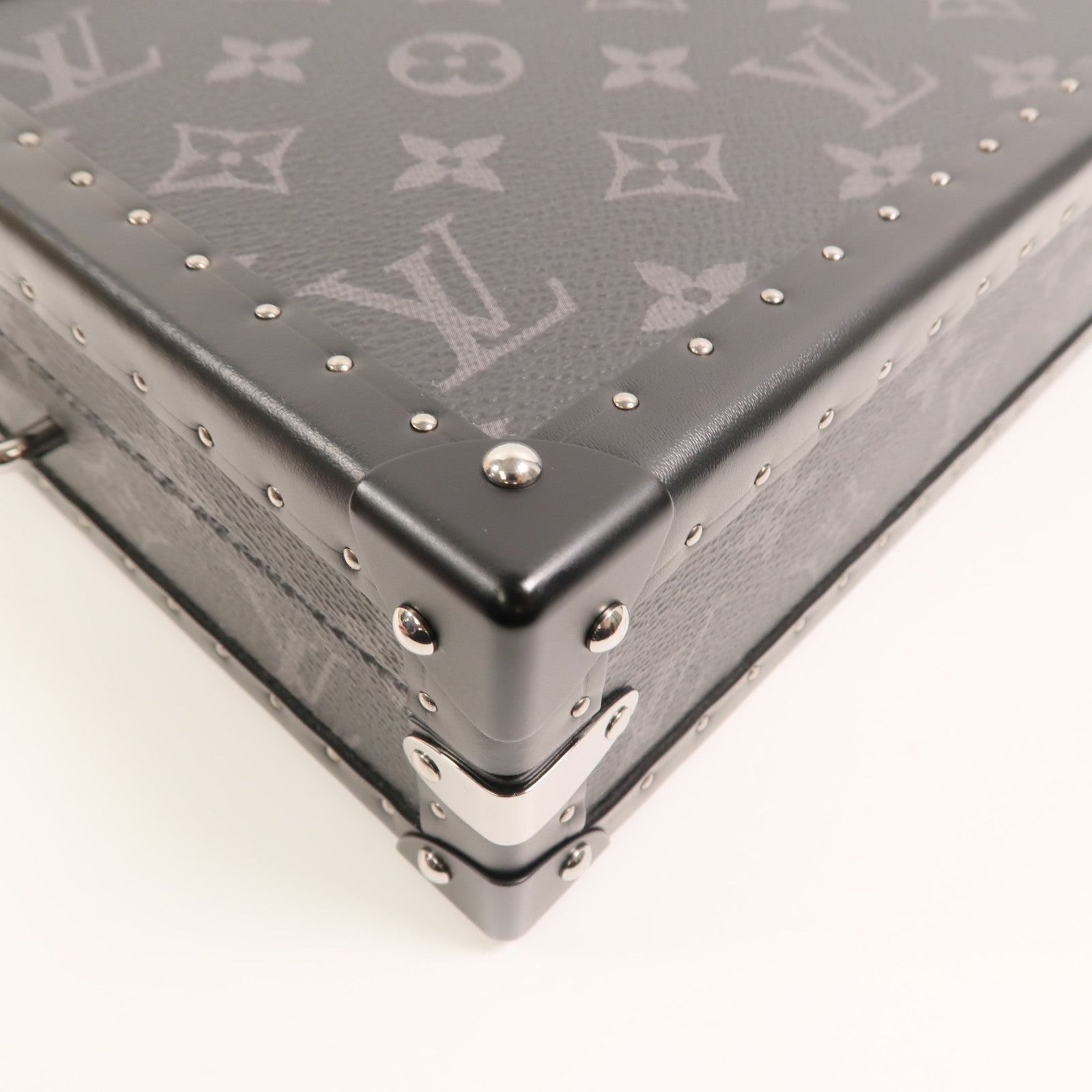 LOUIS VUITTON Monogram Eclipse Clutch Box肩背袋