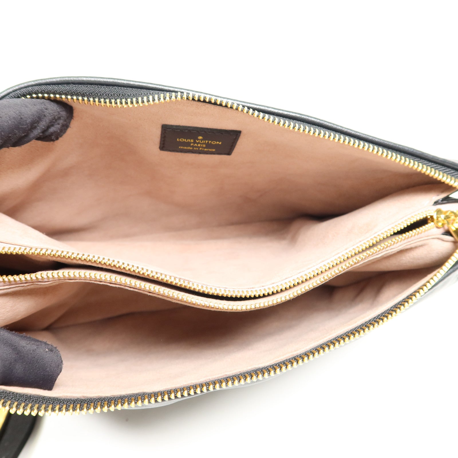 LOUIS VUITTON Monogram Embossed Coussin PM金扣手挽肩背兩用袋