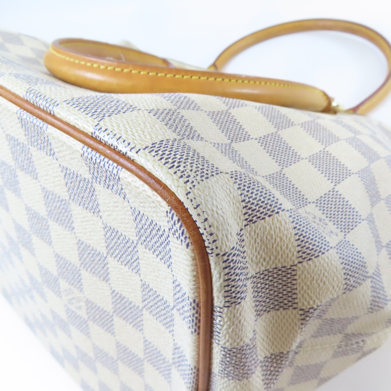 LOUIS VUITTON 【激減優惠】Damier Azur Saleya MM金扣肩背袋白色
