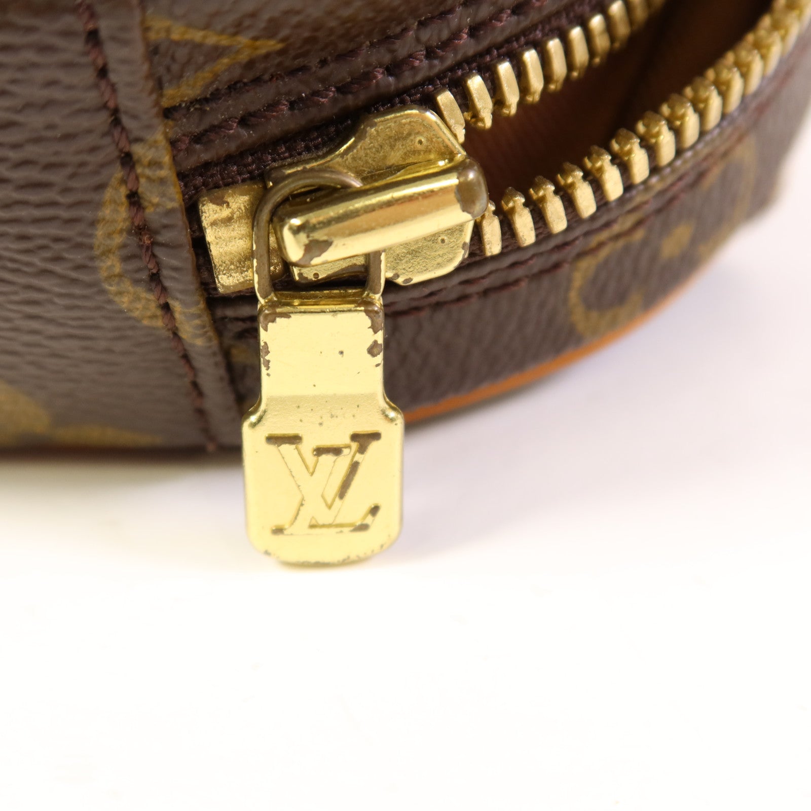 LOUIS VUITTON Monogram Pochette Gange金扣肩背袋