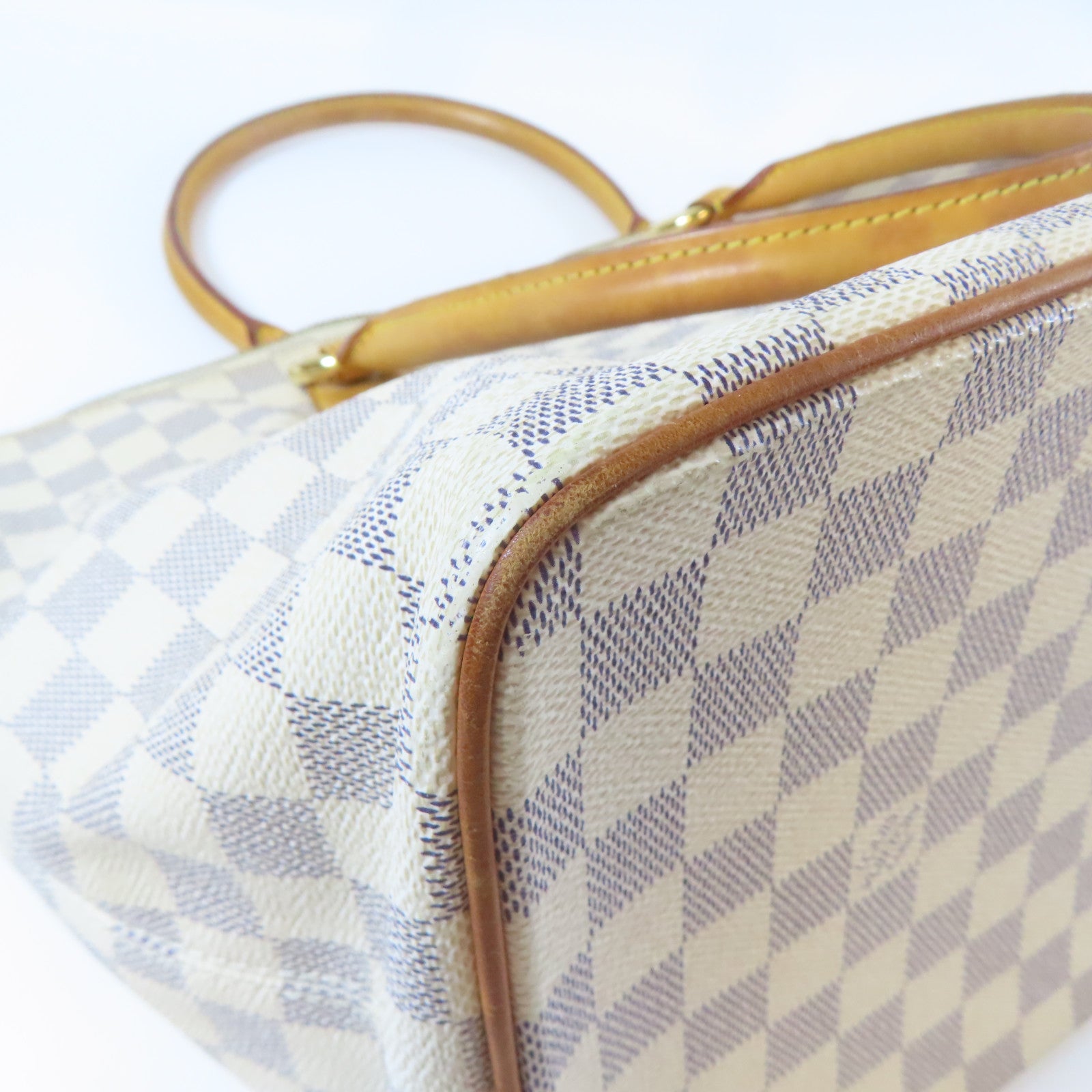 LOUIS VUITTON 【激減優惠】Damier Azur Saleya MM金扣肩背袋白色