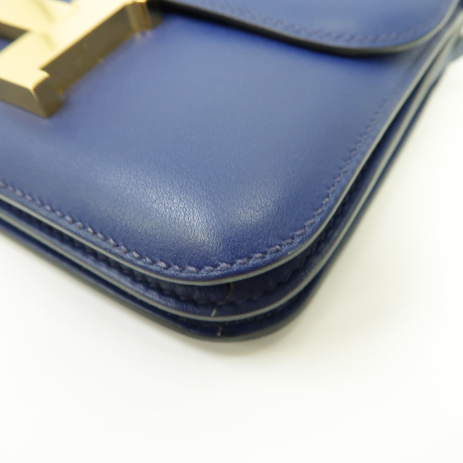 HERMES 【激減優惠】Swift皮革Constance Mini金扣肩背袋Bleu Saphir/藍寶石色