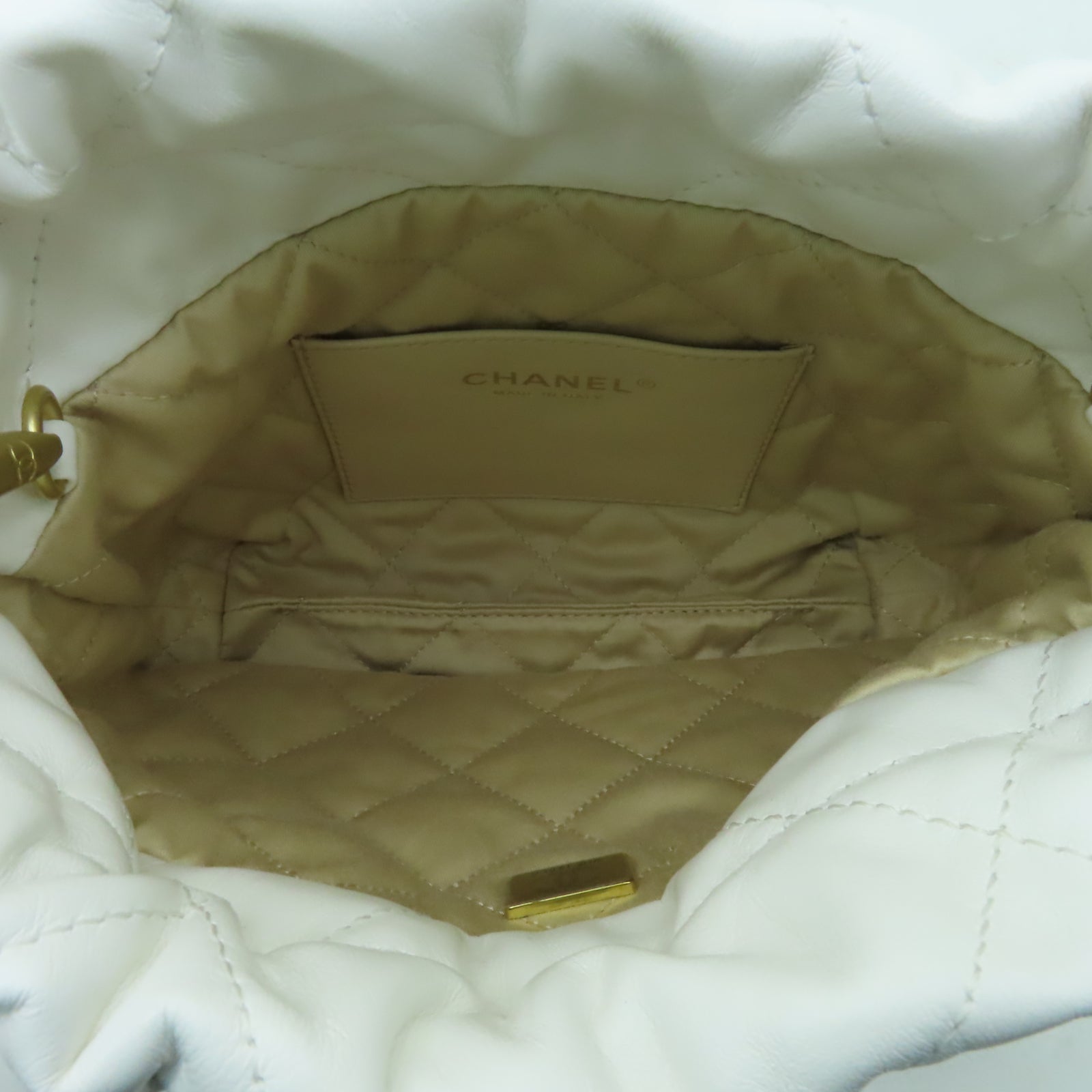 CHANEL 【激減優惠】菱格牛皮皮革22 Mini金扣鏈帶手挽肩背兩用袋白色