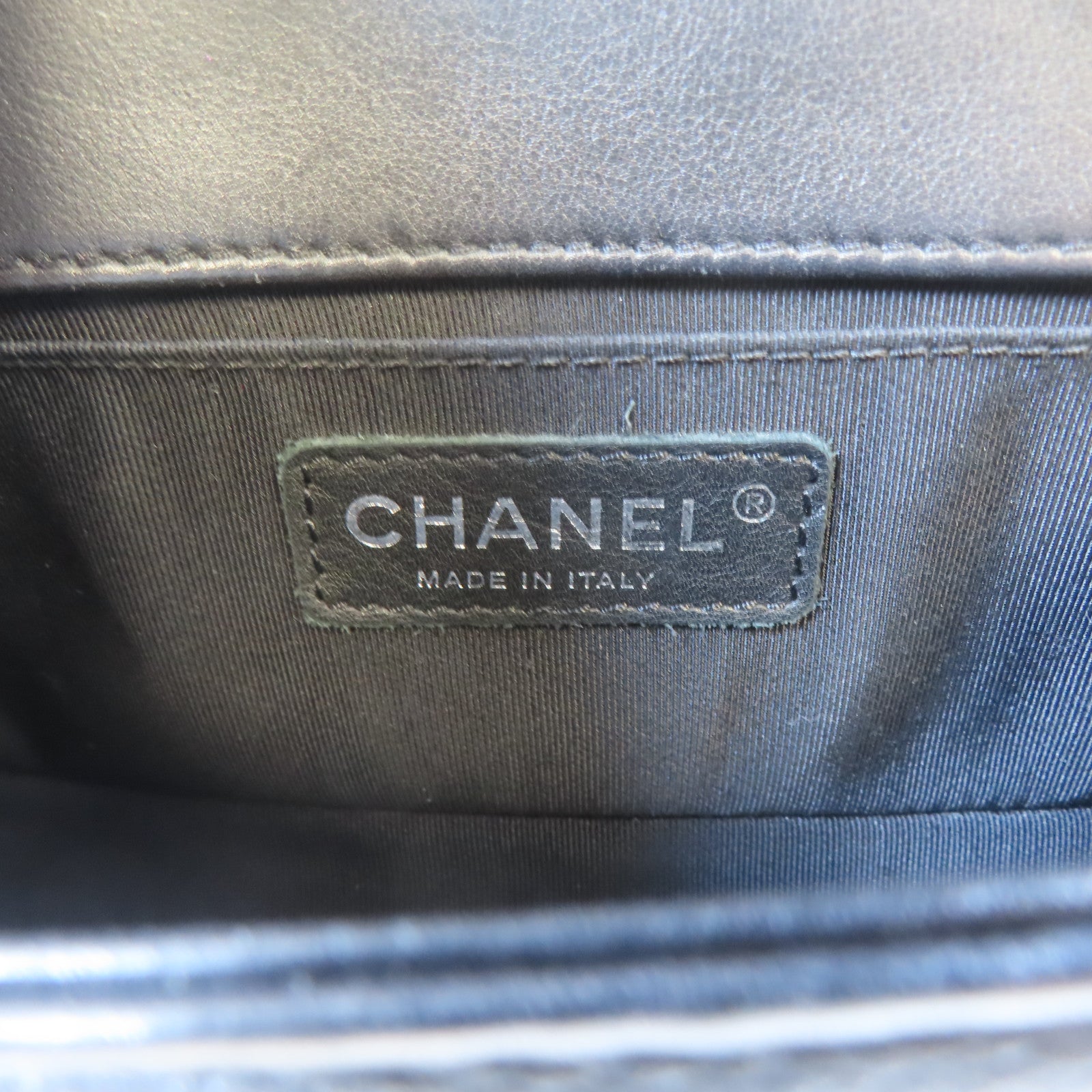 CHANEL 羊皮皮革Boy Chanel鏈帶肩背袋黑色