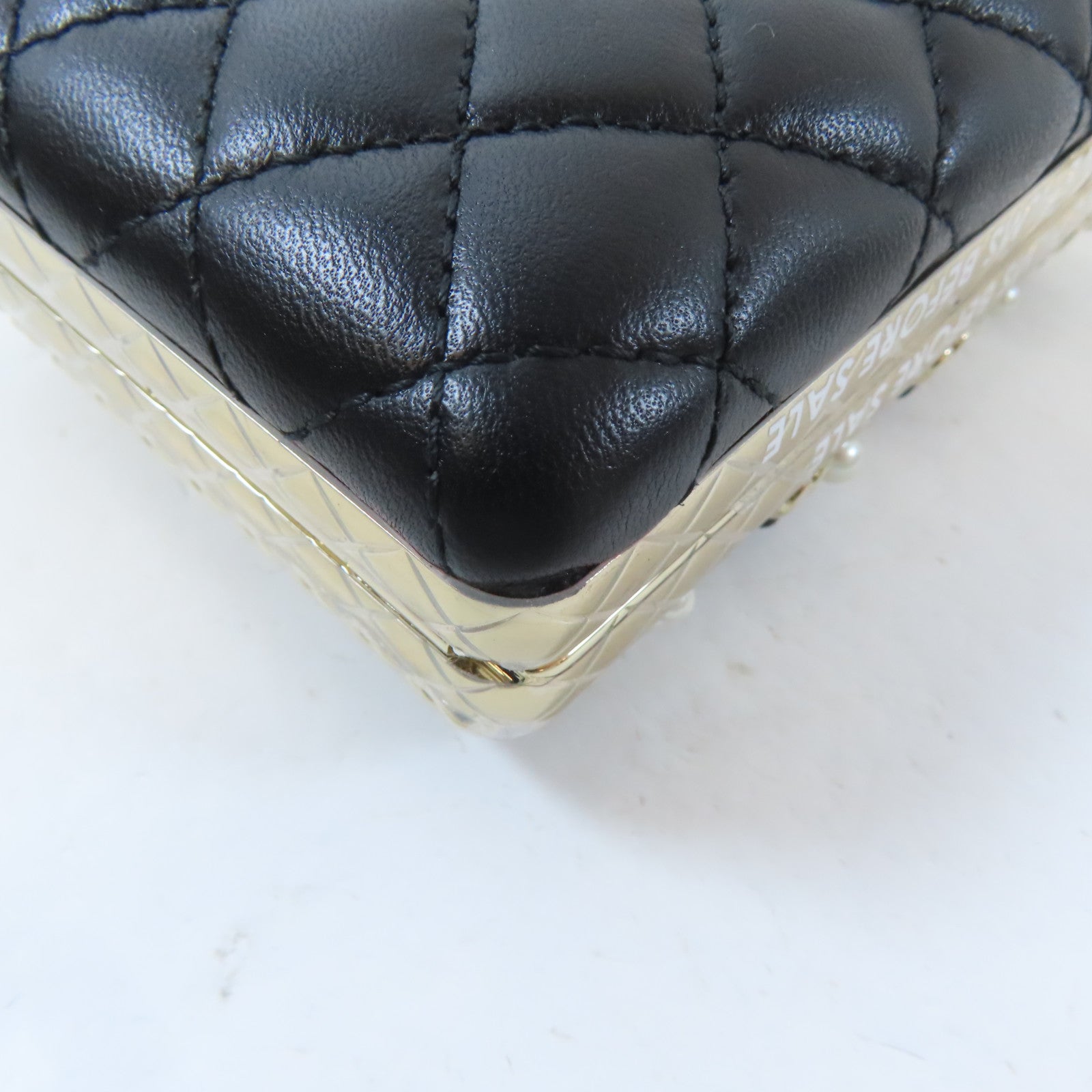 CHANEL 【激減優惠】菱格牛皮皮革/金屬/水晶/PVC Evening Bag金扣肩背袋黑色/金色