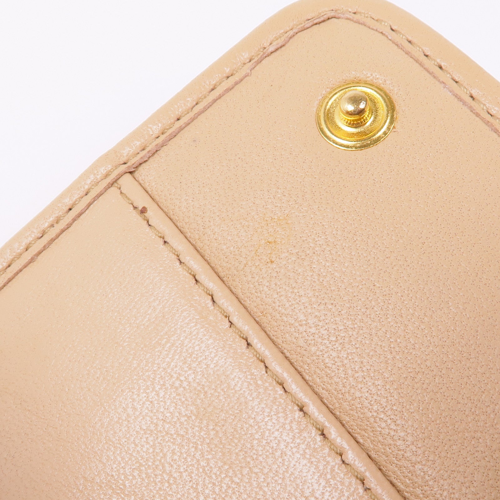 Miu Miu Nappa皮革Matelasse Long Wallet金扣長錢包