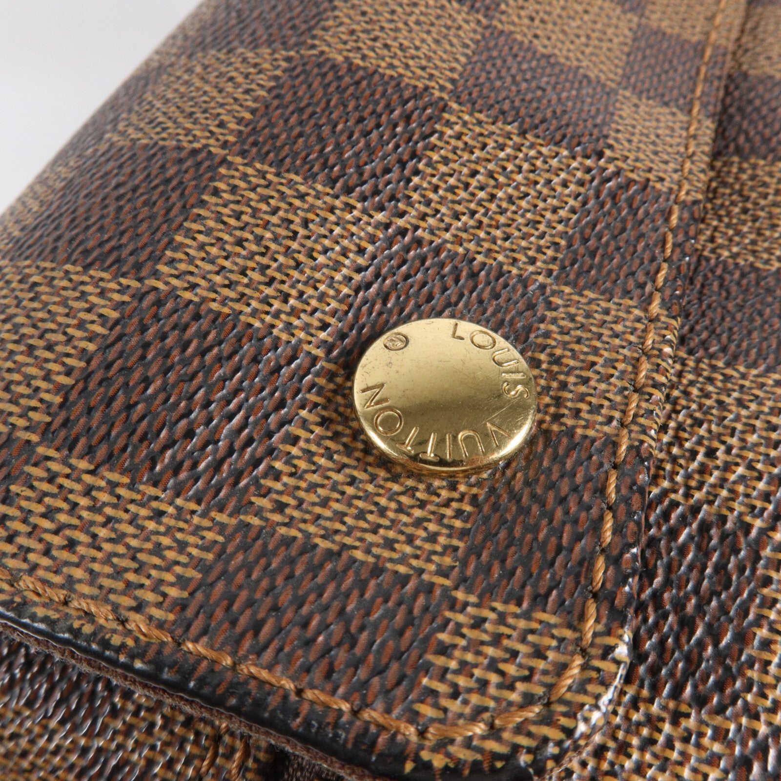 LOUIS VUITTON Damier Naviglio肩背袋