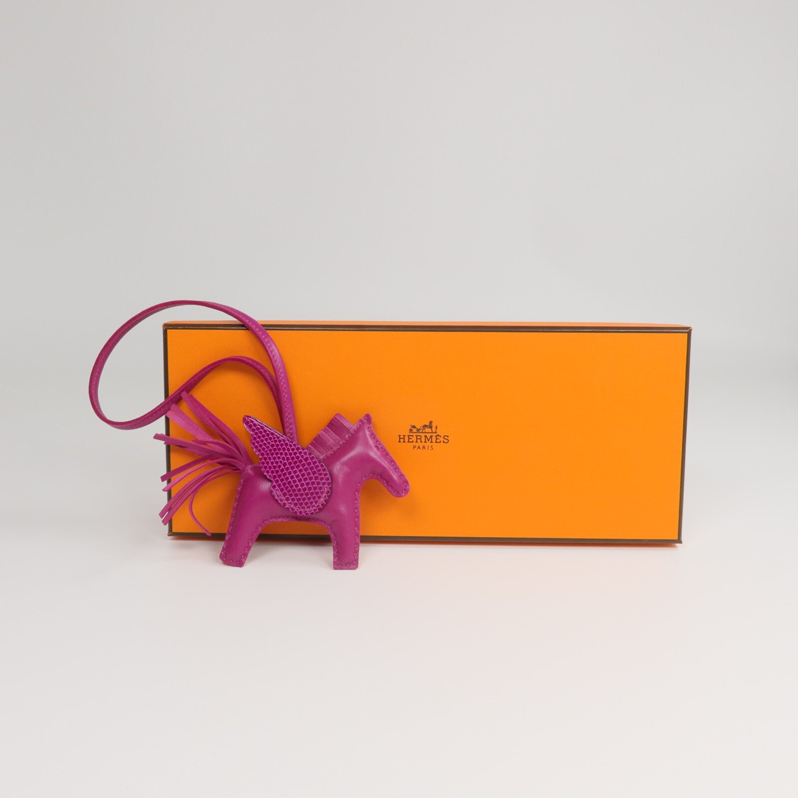 HERMES Milo/Lizard皮革Rodeo Pegase PM掛飾Rose Pourpre