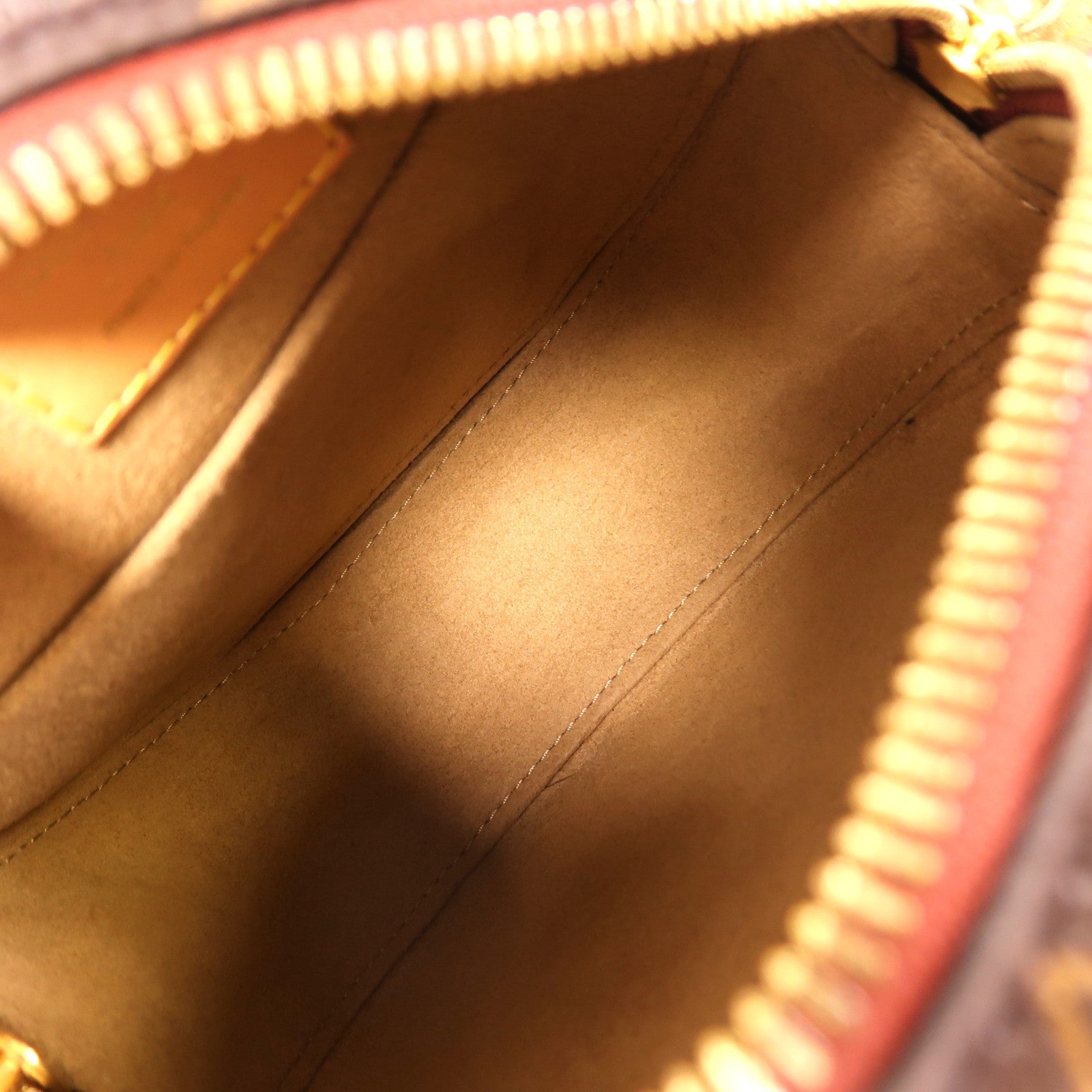 LOUIS VUITTON Monogram Boite Chapeau Souple PM金扣肩背袋