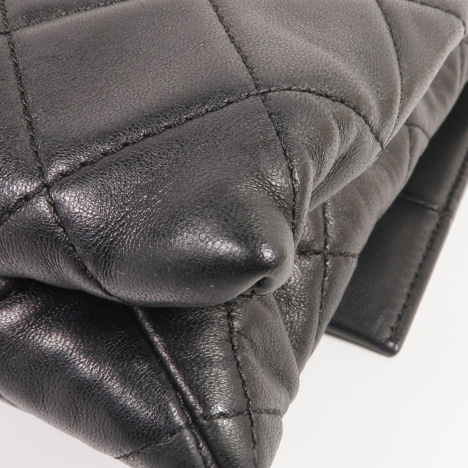 CHANEL 羊皮皮革Chain Shoulder金扣鏈帶肩背袋