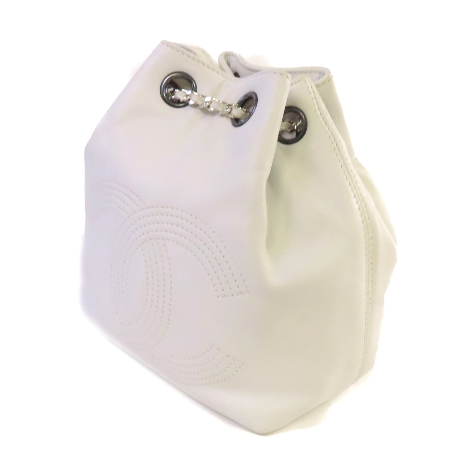 CHANEL 羊皮皮革Vintage Mini Bucket Backpack銀扣鏈帶背包白色