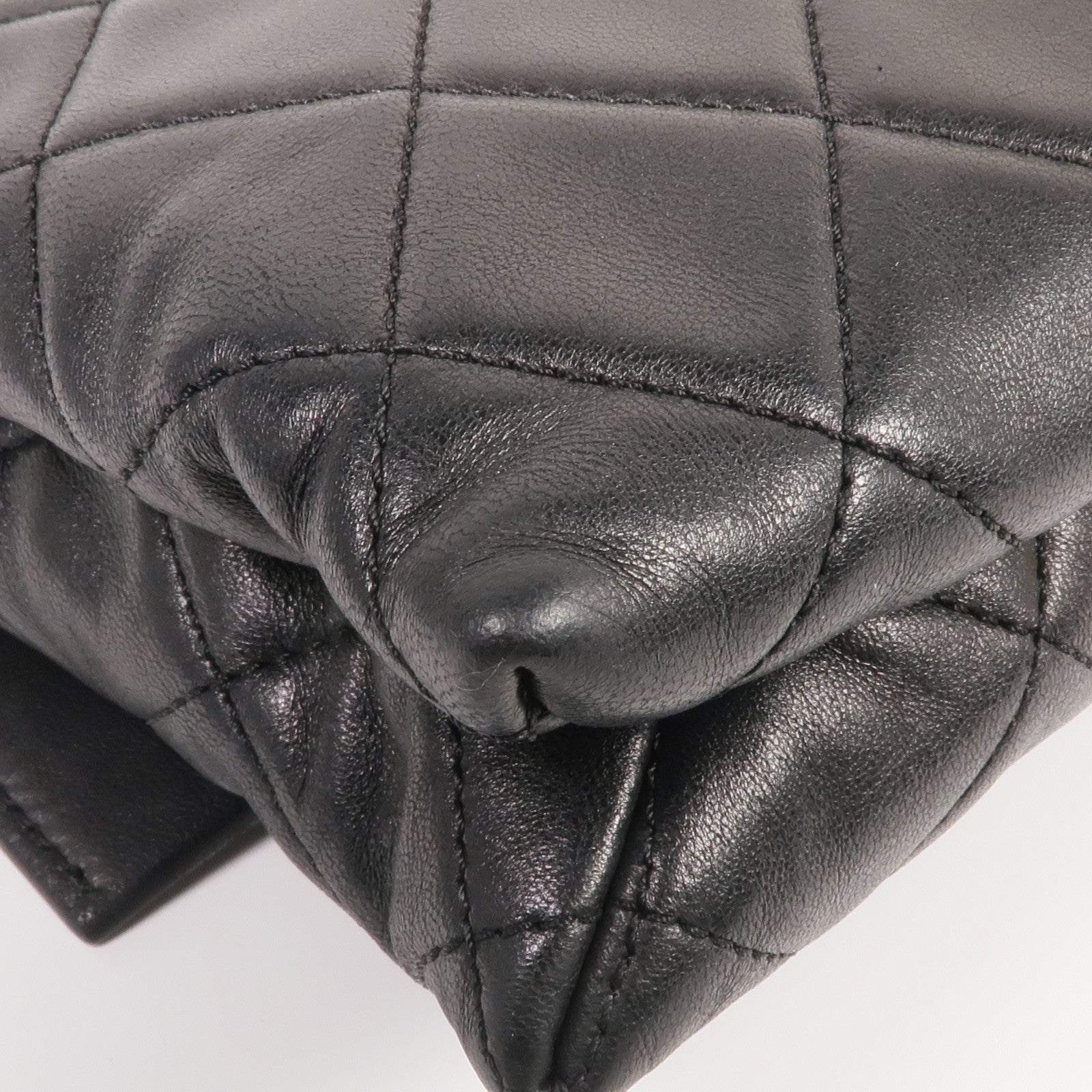 CHANEL 羊皮皮革Chain Shoulder金扣鏈帶肩背袋