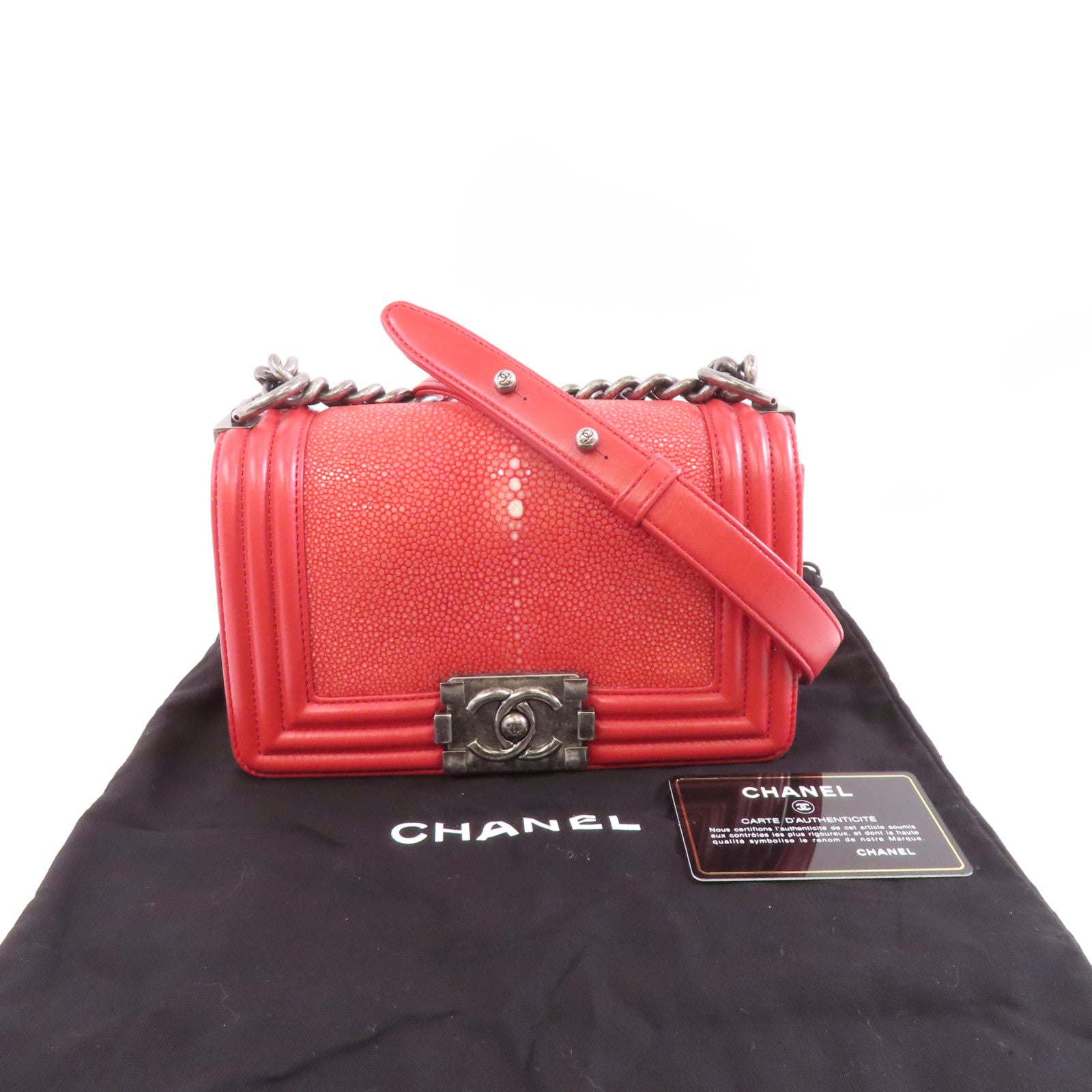 CHANEL 【激減優惠】Stingray皮革Boy Chanel銀扣鏈帶肩背袋紅色