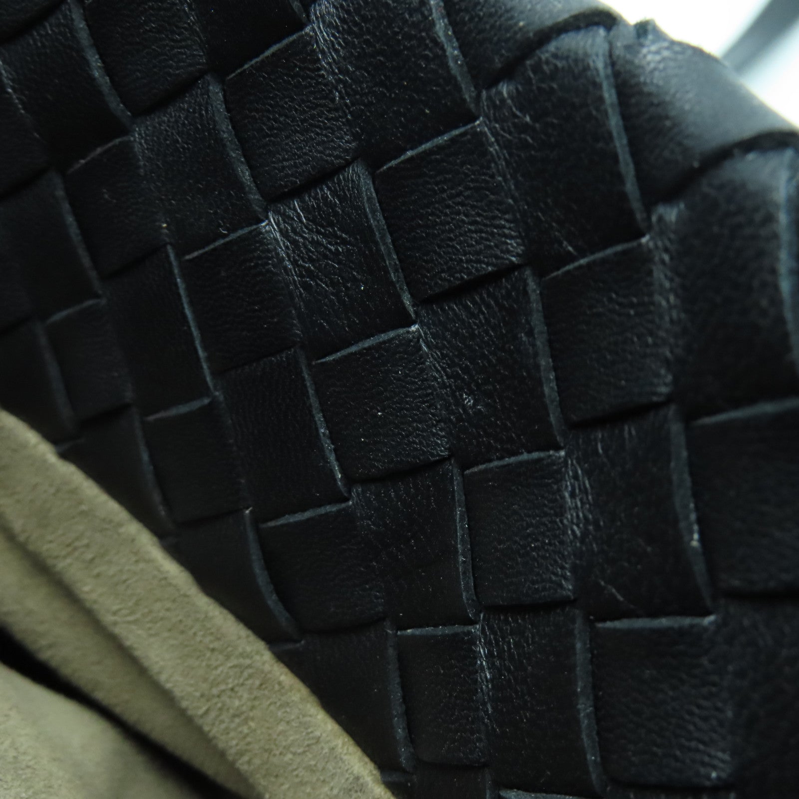 BOTTEGA VENETA 织纹皮革Shoulder Bag肩背袋黑色