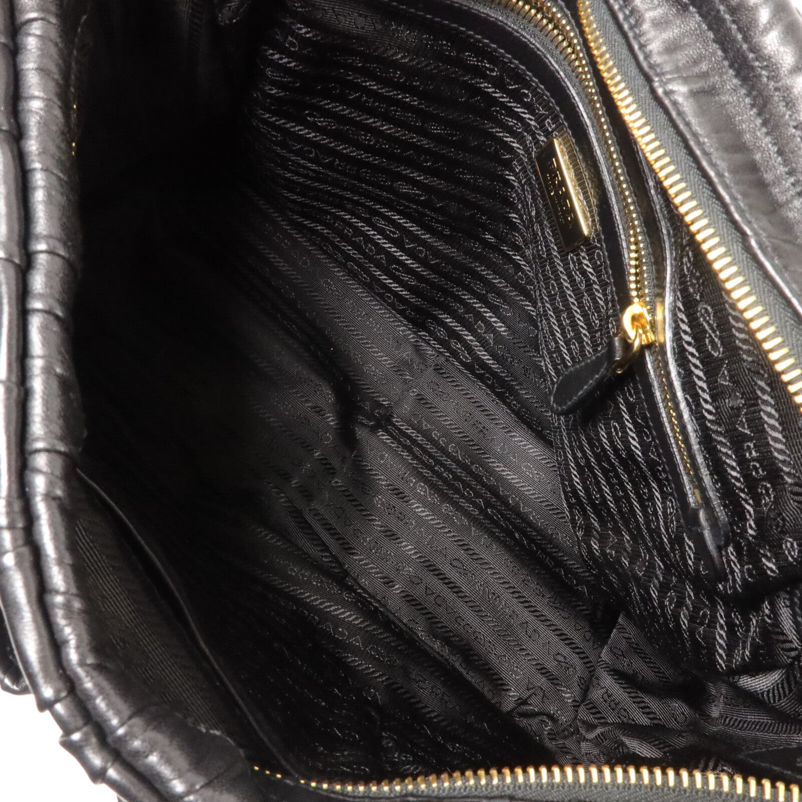 PRADA 牛皮皮革Gaufre Messenger Bag肩背袋