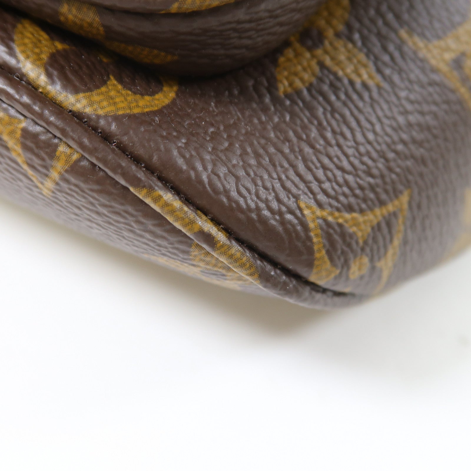 LOUIS VUITTON Monogram Mini Bumbag金扣肩背袋啡色