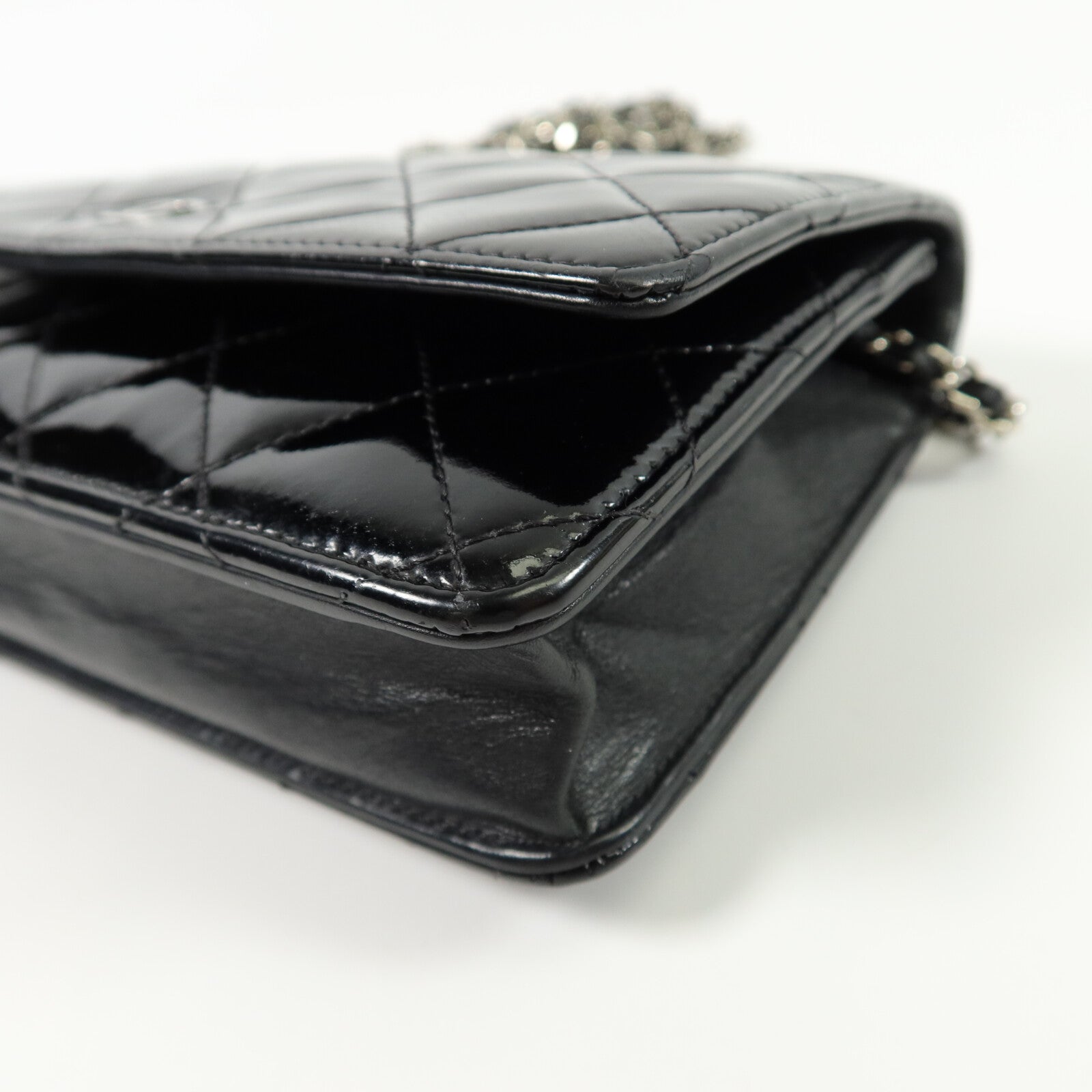 CHANEL 漆皮皮革Wallet On Chain Shoulder Bag鏈帶肩背袋