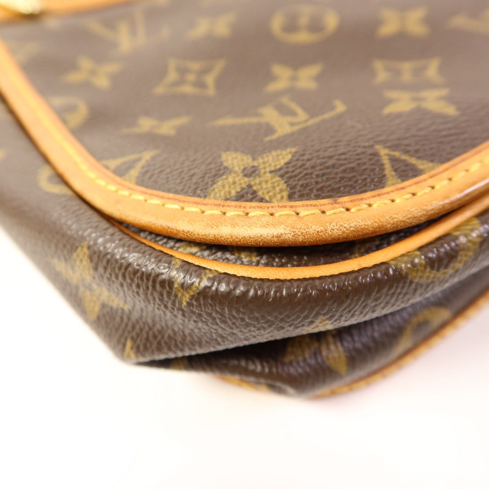 LOUIS VUITTON Monogram Bosphore金扣肩背袋