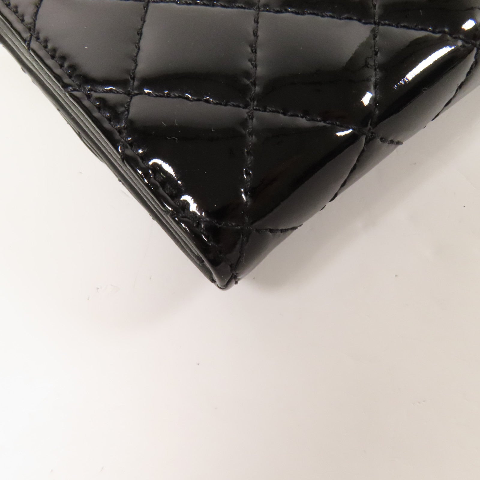 CHANEL 漆皮皮革WOC Wallet On Chain銀扣鏈帶肩背袋