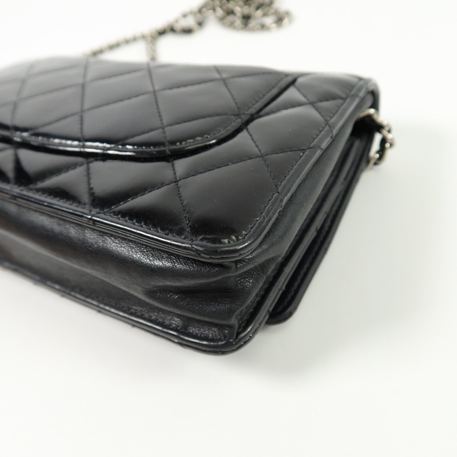 CHANEL 漆皮皮革Wallet On Chain Shoulder Bag鏈帶肩背袋