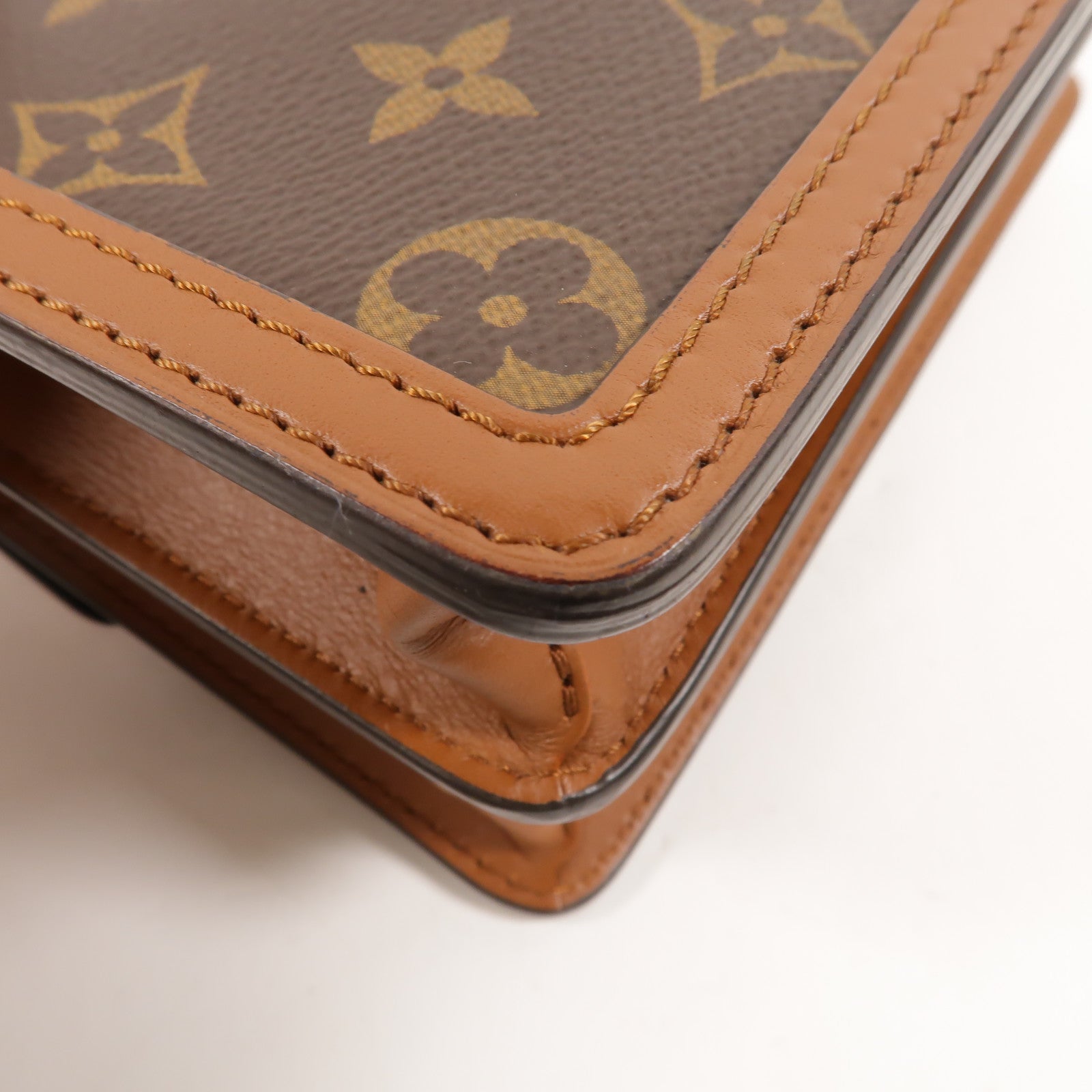 LOUIS VUITTON Monogram Reverse Mini Dauphine肩背袋