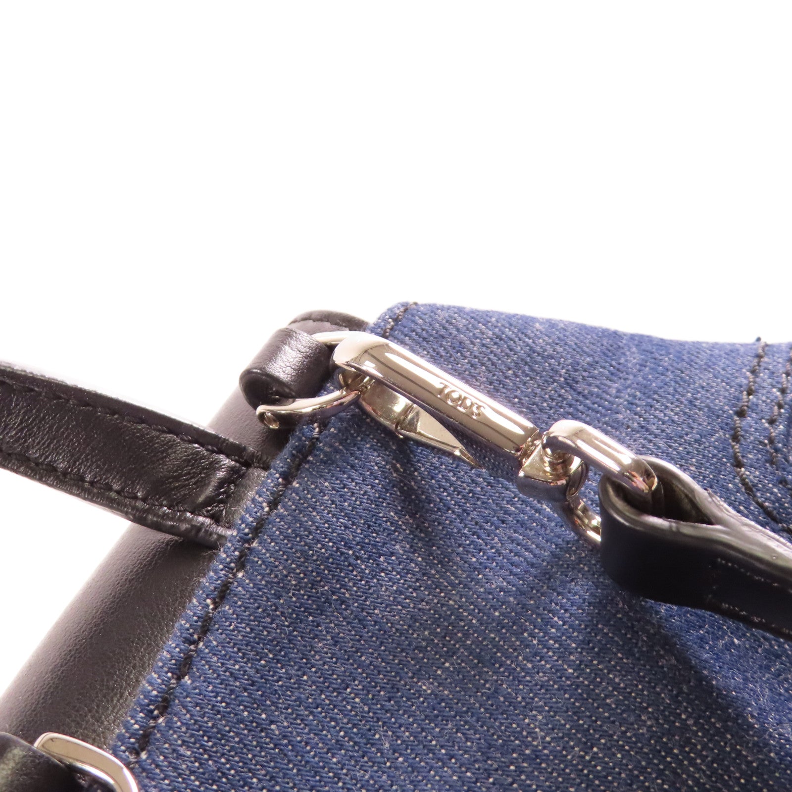 TOD'S 牛仔布Backpack銀扣背包